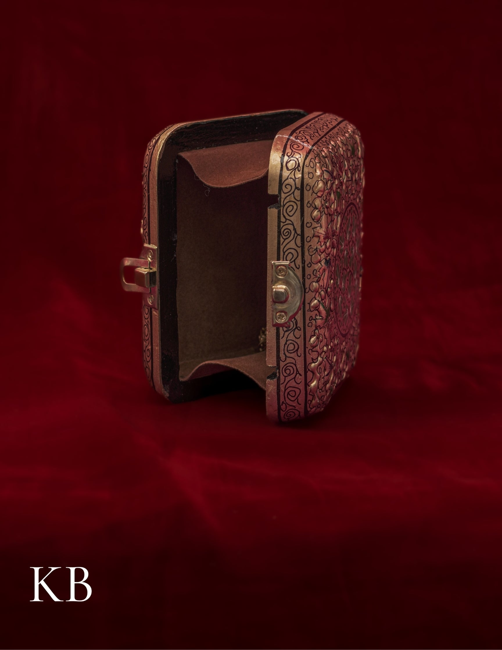 Kashmiri Papier Mâché Clutch – Small Golden Hand-Painted | Artisan-Made | Handcrafted Heritage