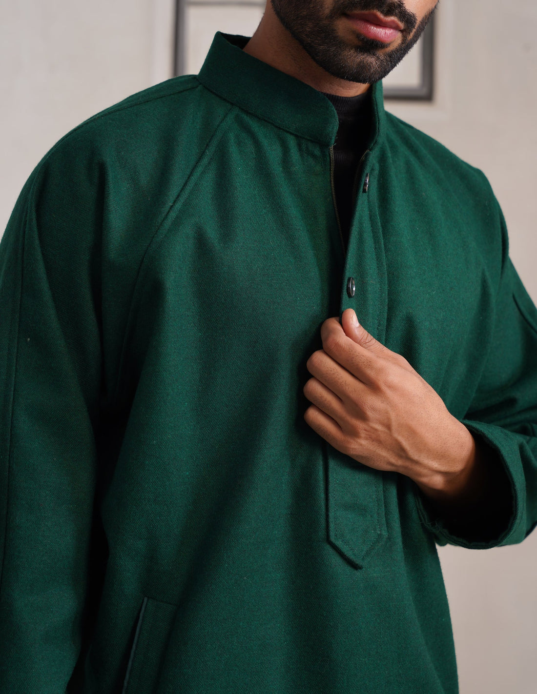 Green Chinese Collar Long Coat-Style Men’s Phiran – Kashmiri Tweed Winter Pheran | AAGAZ