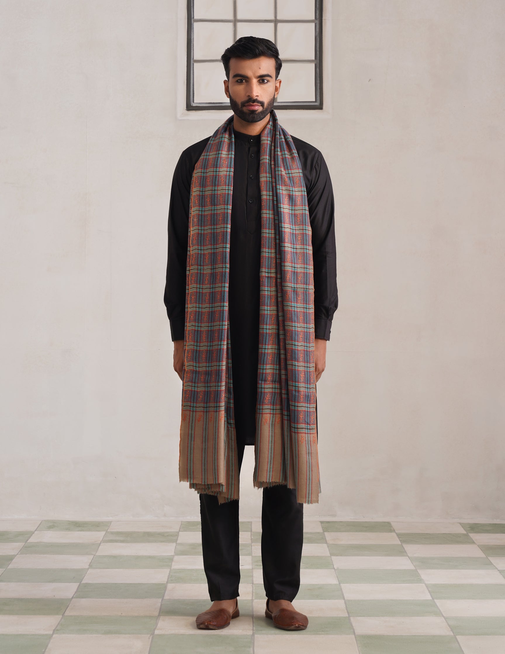 Bootidar Modern Design Multicolour Shawl – Orange & Rust Sozni