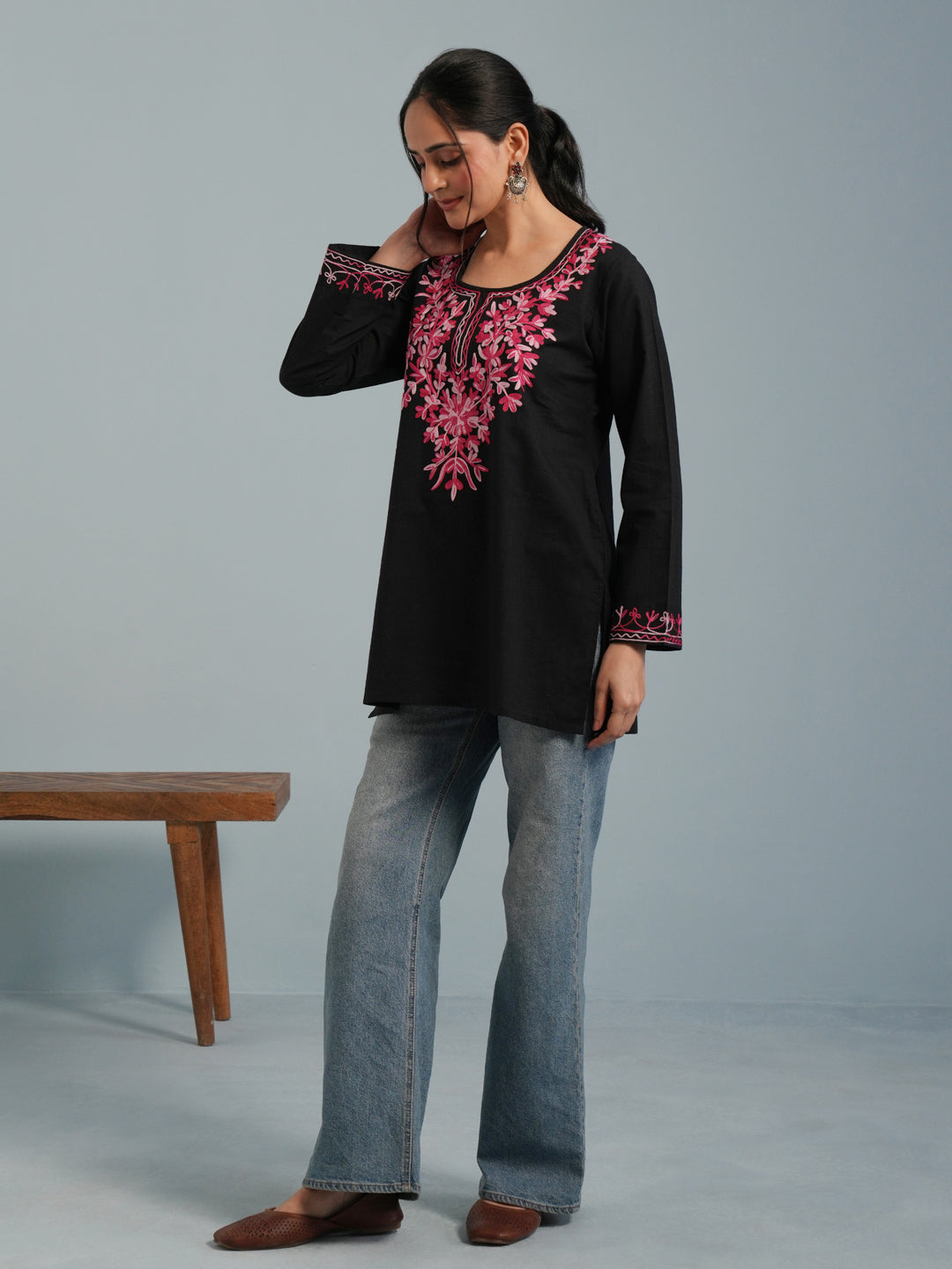 Black Kashmiri Aari Embroidered Rayon Kurta