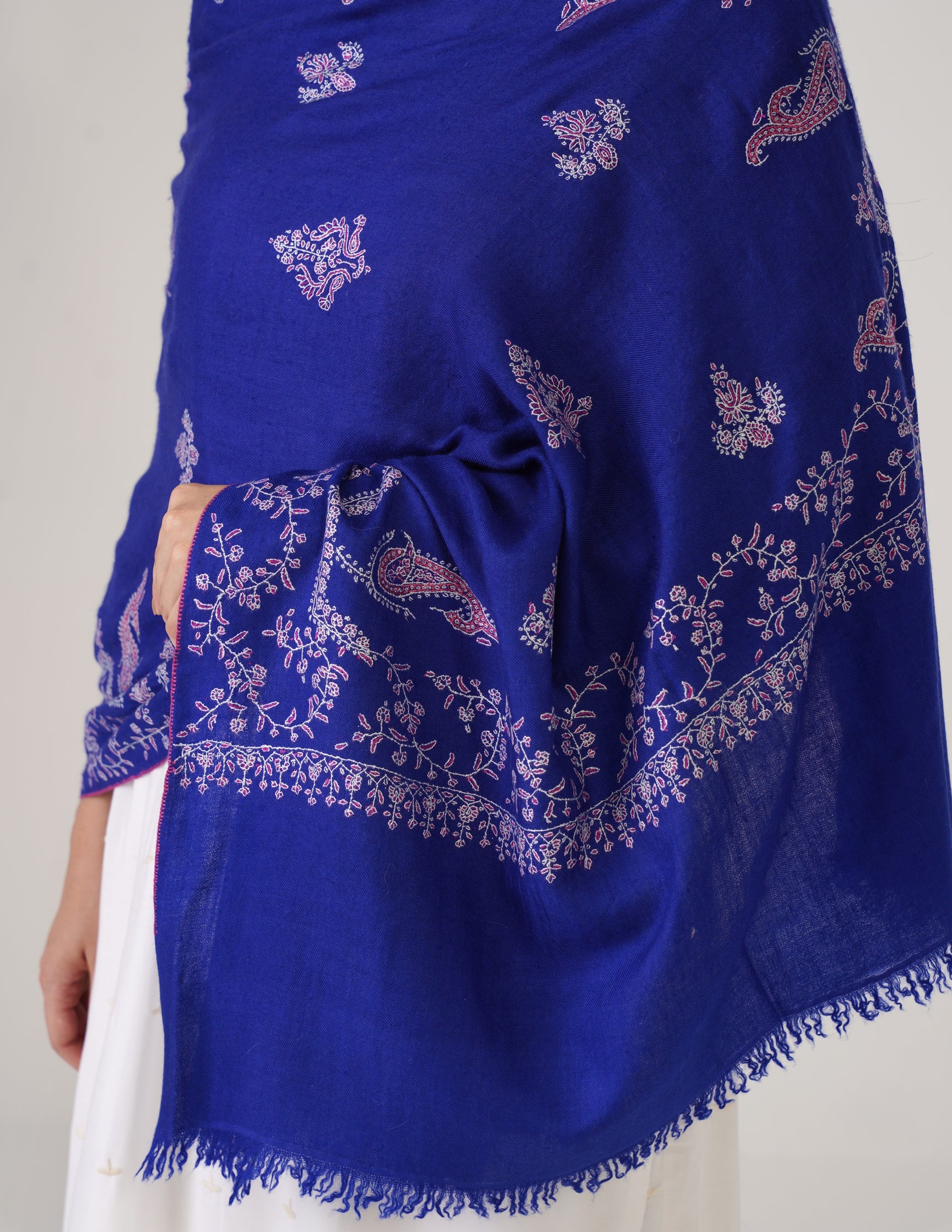 Kashmiri Handwoven Pashmina Sozni Stole Modern Design – Royal Blue | Handwoven Heritage