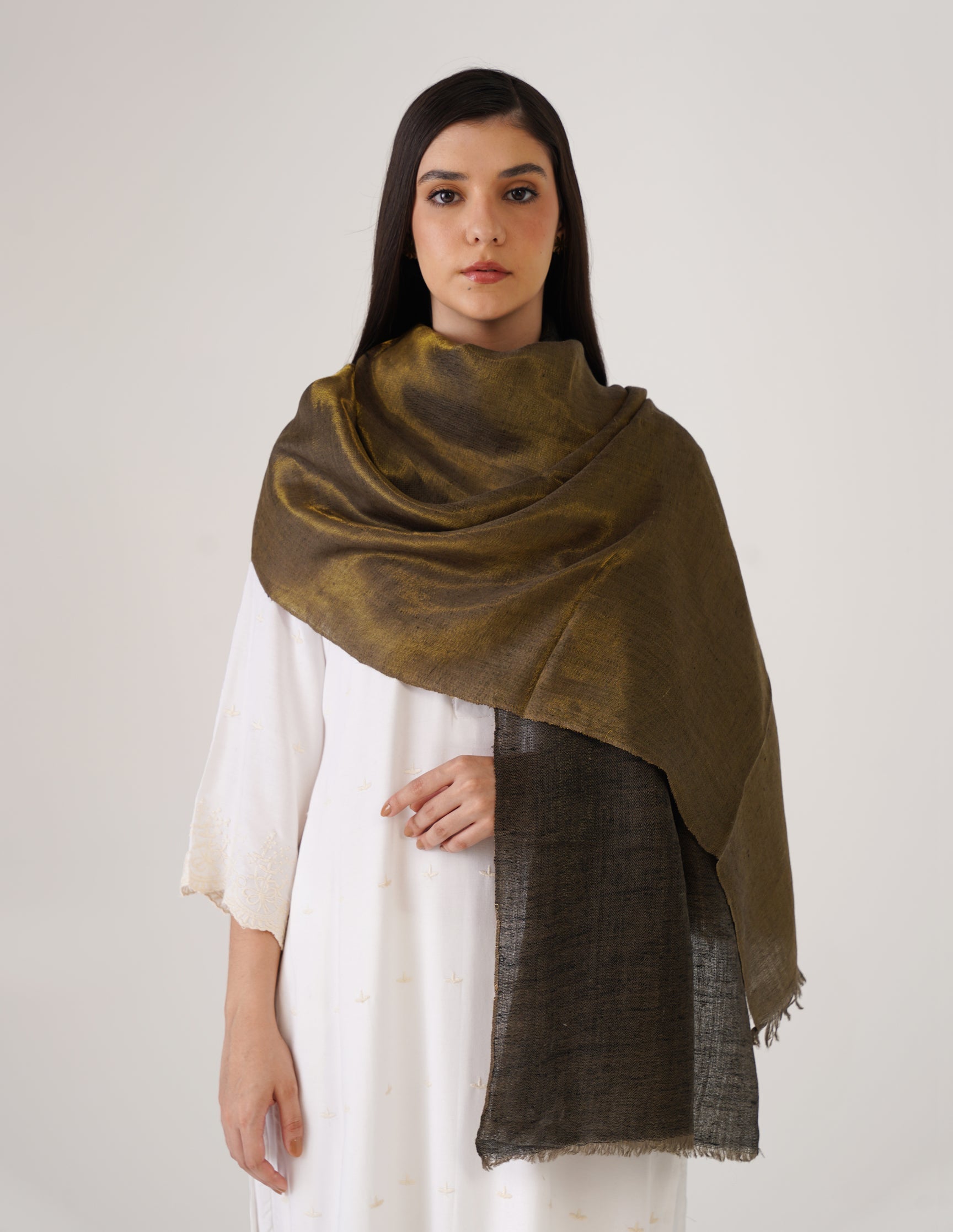 Kashmiri Handwoven Pashmina Reversible Stole – Black & Metallic Golden | Handwoven Heritage