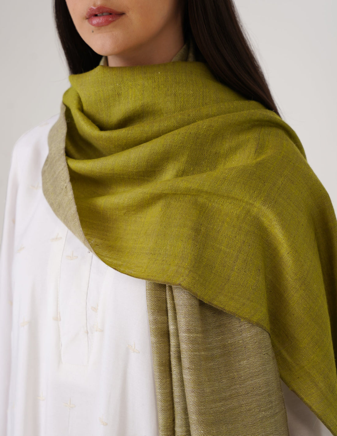 Kashmiri Handwoven Pashmina Reversible Stole – Olive Green & White Asparagus | Handwoven Heritage - Kashmir Box