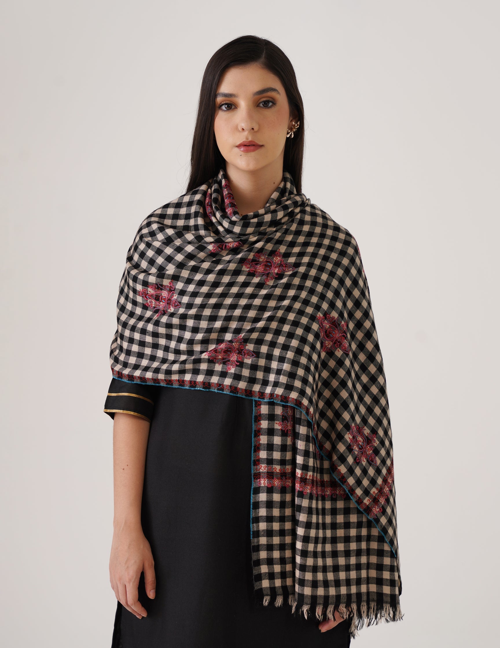 Kashmiri Handwoven Pashmina Sozni Stole Modern Check Bootidar – Black & White | Handwoven Heritage