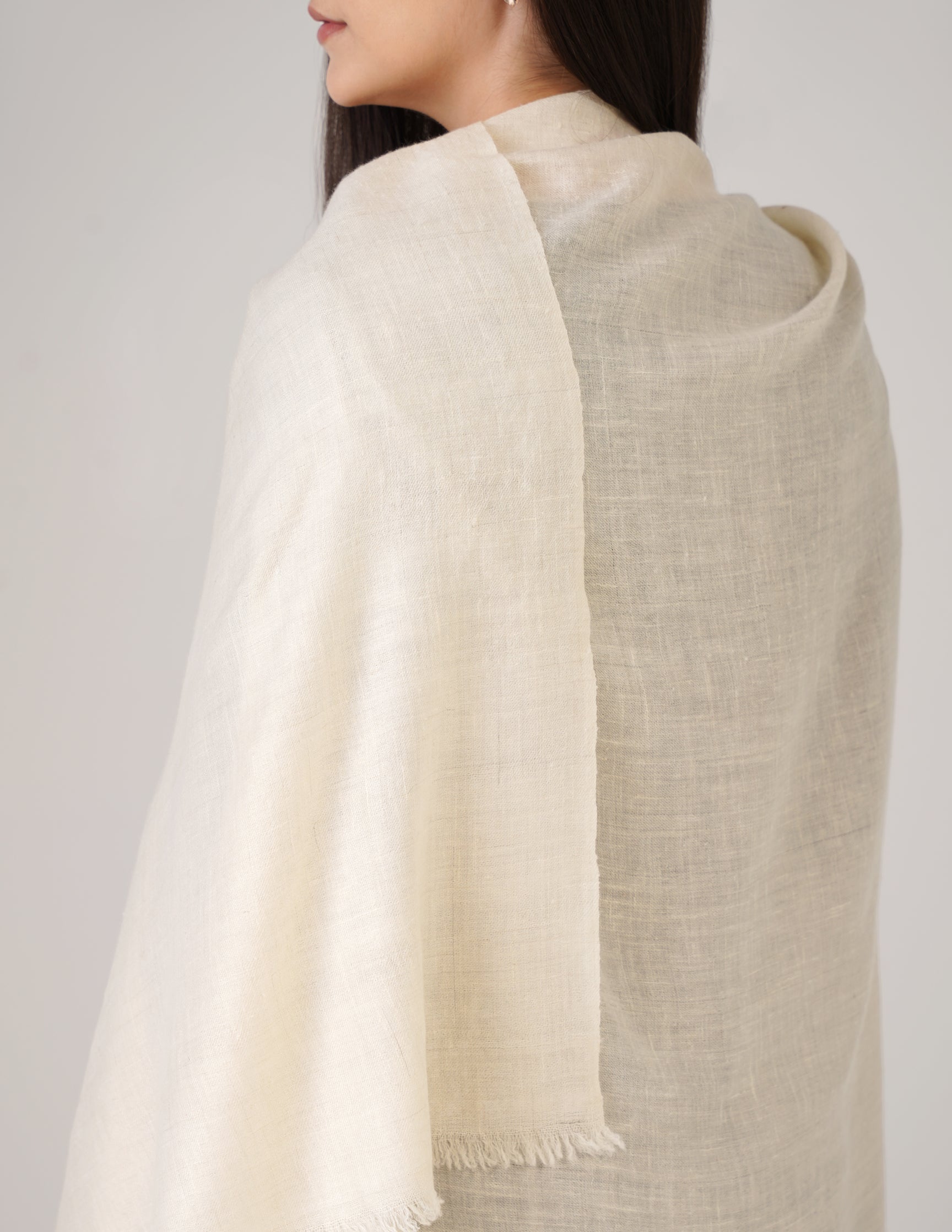 Kashmiri Handwoven Solid Cashmere Pashmina Shawl – Off White | Handwoven Heritage