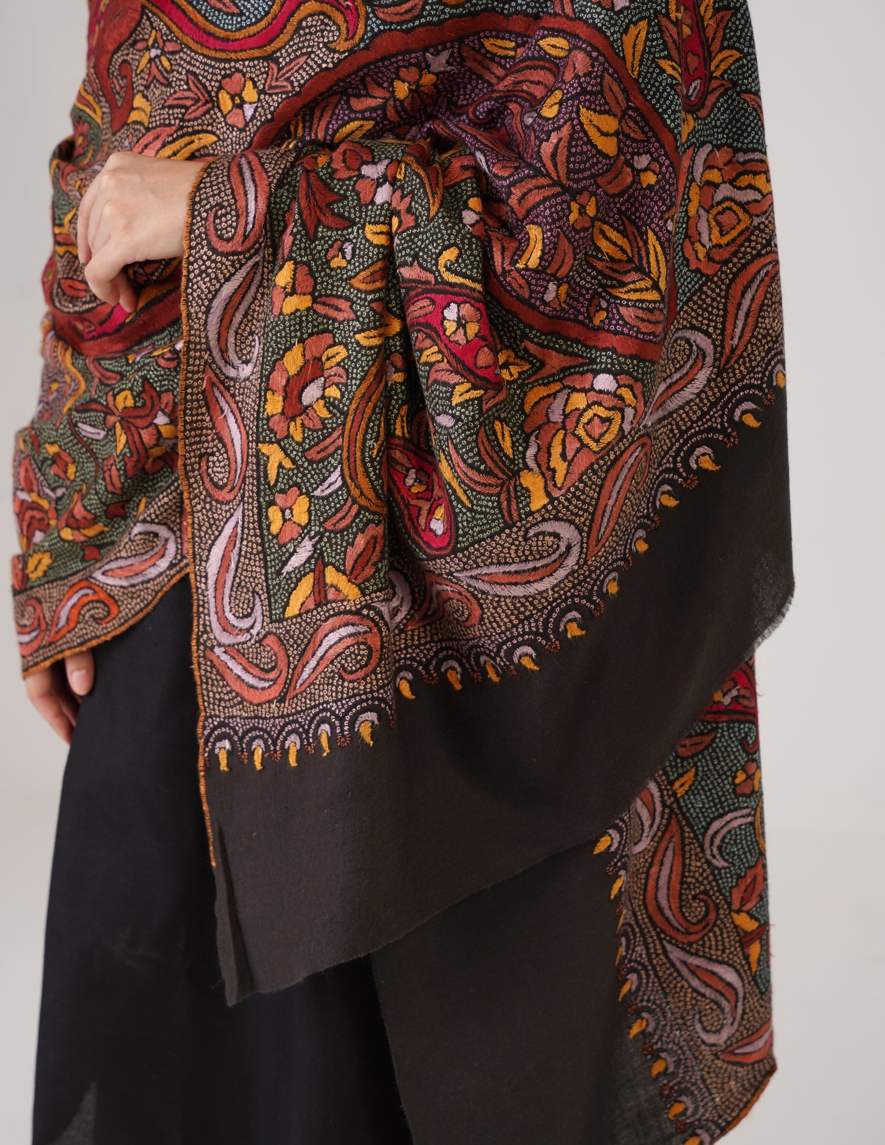 Kashmiri Handwoven Pashmina Sozni Shawl Jaalidar – Black & Grey | Handwoven Heritage - Kashmir Box