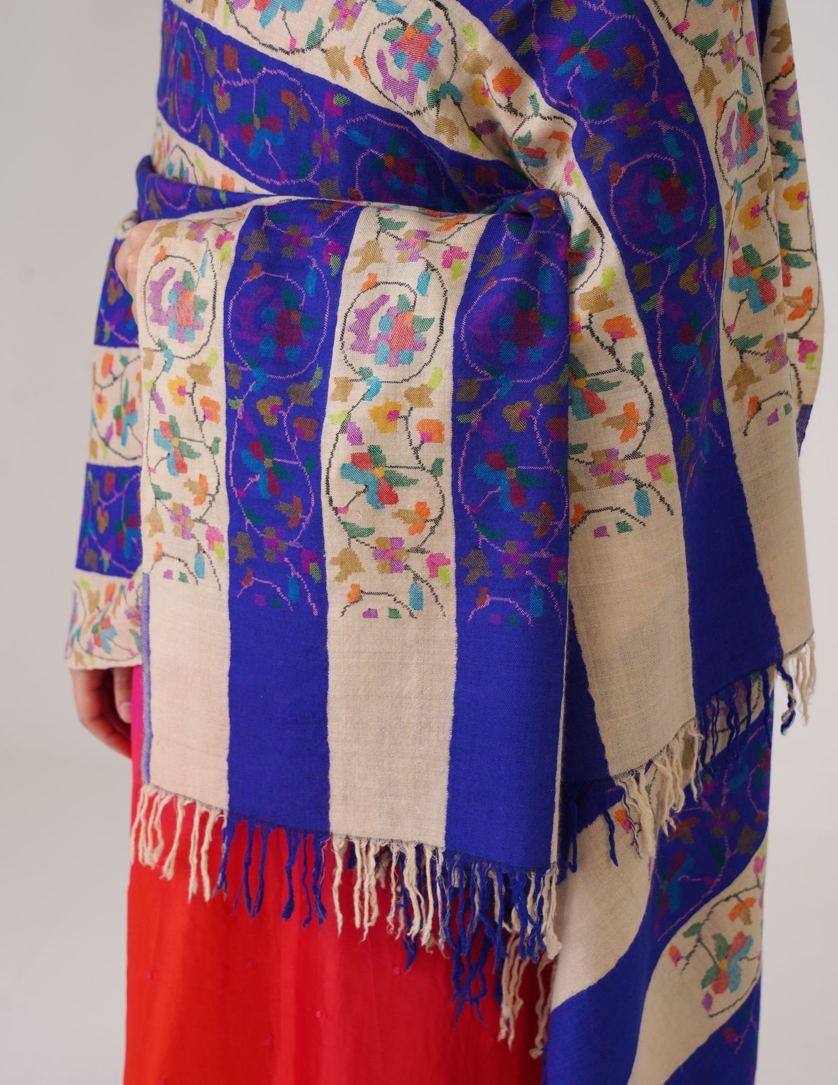 Kashmiri Handwoven Kani Embroidered Pashmina Shawl – Off White & Blue | Kalamkari Heritage - Kashmir Box