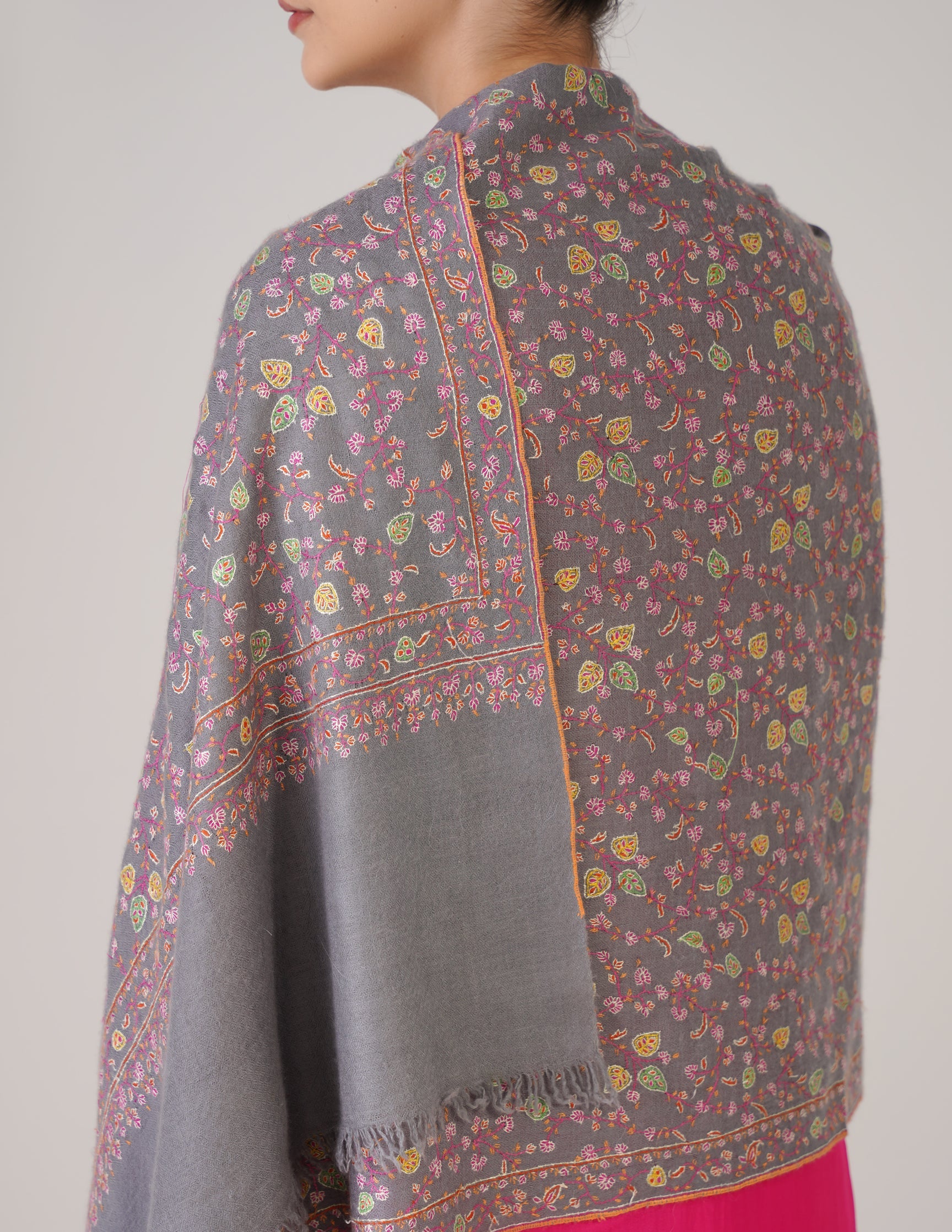 Kashmiri Handwoven Pashmina Sozni Stole Heavy Jaalidar – Grey | Handwoven Heritage