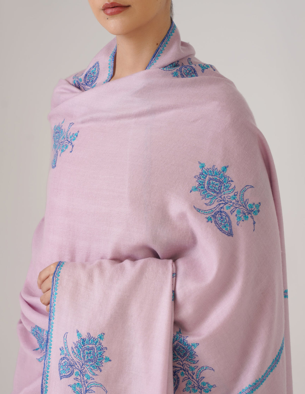 Kashmiri Handwoven Pashmina Sozni Shawl Hashidaar with Bootidar Motifs – Baby Pink | Turquoise & Blue Heritage - Kashmir Box