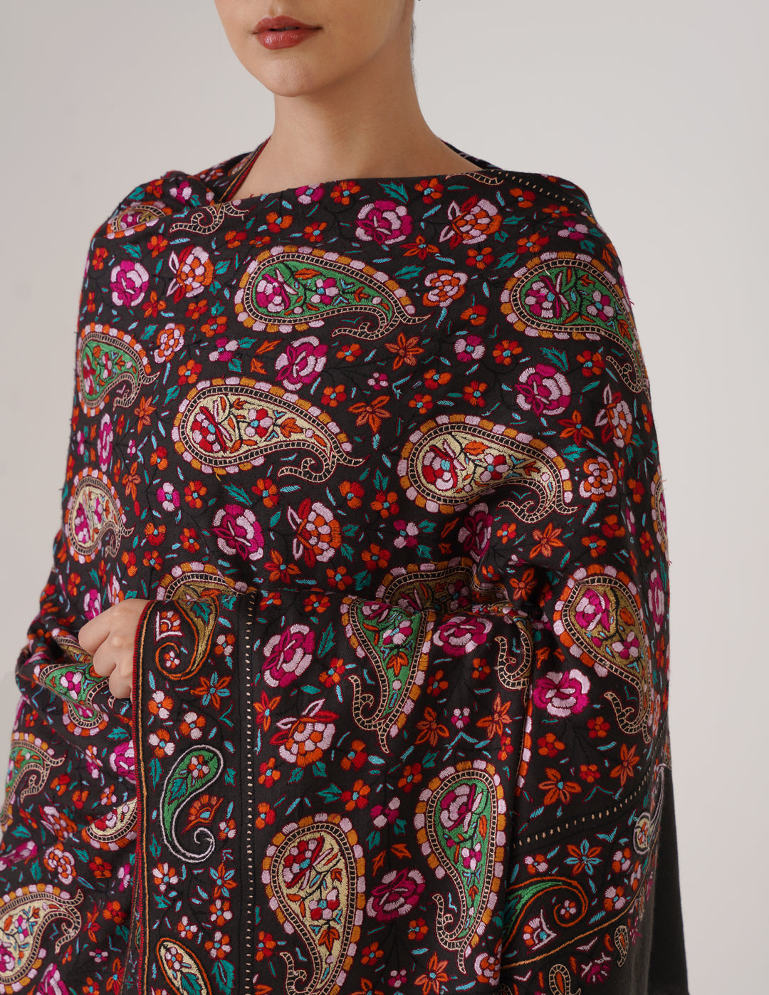 Kashmiri Handwoven Pashmina Sozni Shawl Jaalidar – Black & Grey | Multicolour Heritage - Kashmir Box