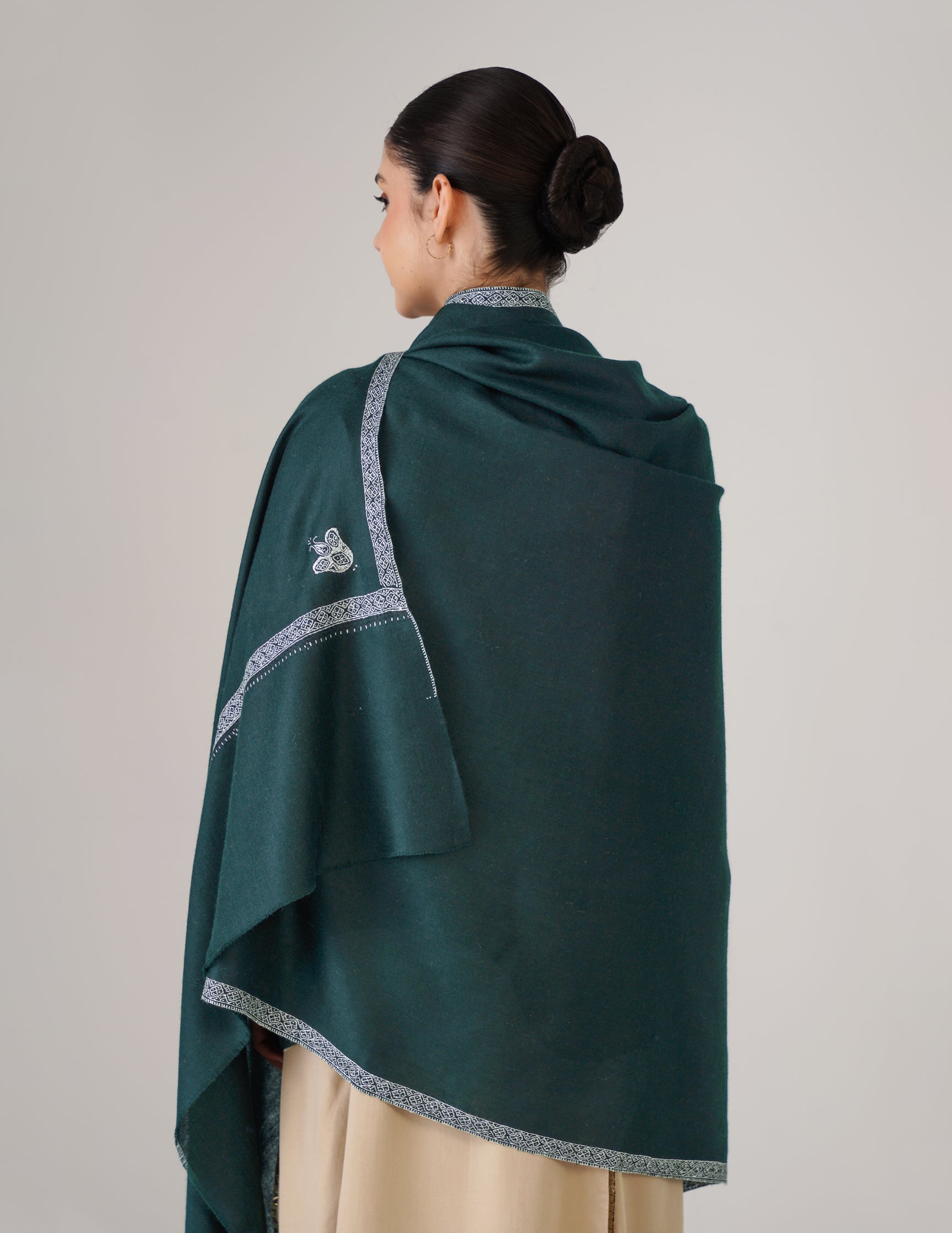 Kashmiri Handwoven Pashmina Sozni Shawl Hashidaar – Bottle Green | Light Green & Black Heritage