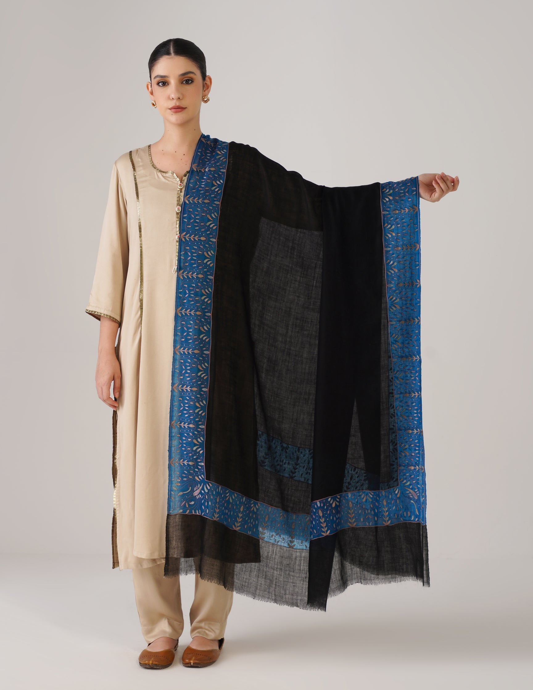 Kashmiri Handwoven Pashmina Sozni Shawl Modern Design – Black | Multicolour Heritage - Kashmir Box