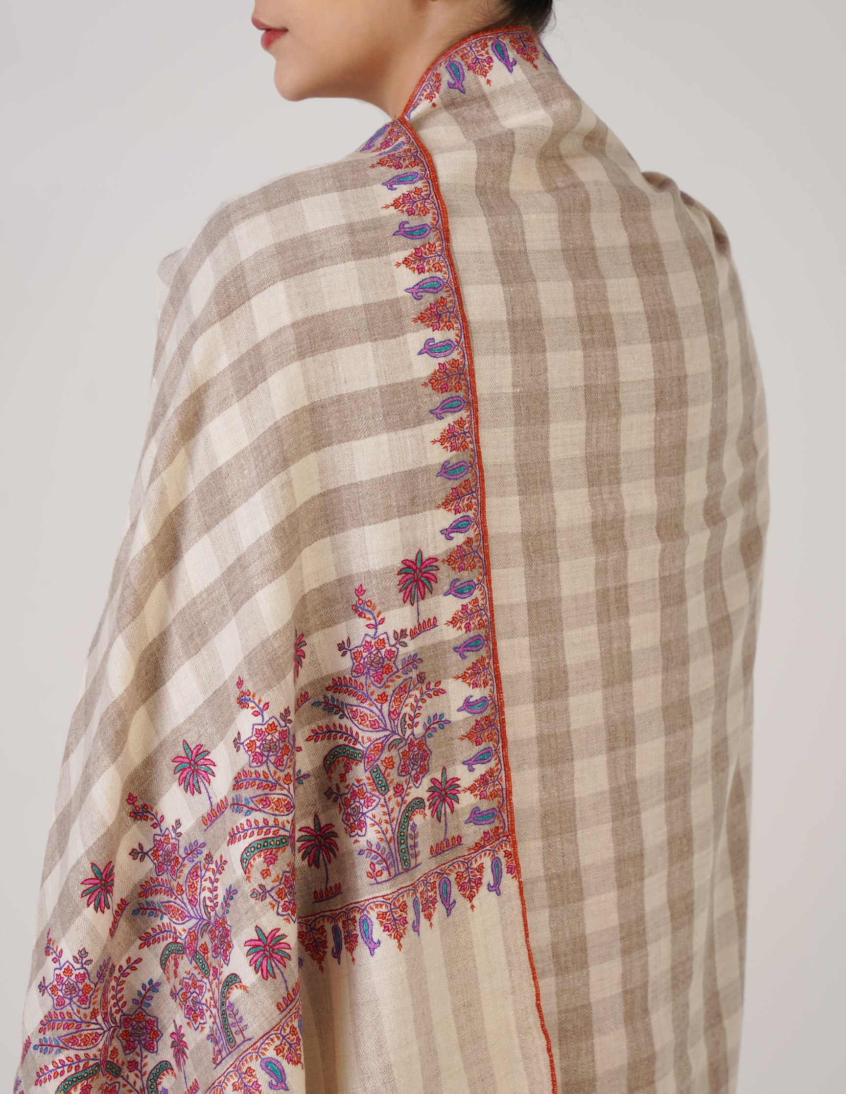 Kashmiri Handwoven Pashmina Striped Sozni Shawl Paldaar – White | Handwoven Heritage