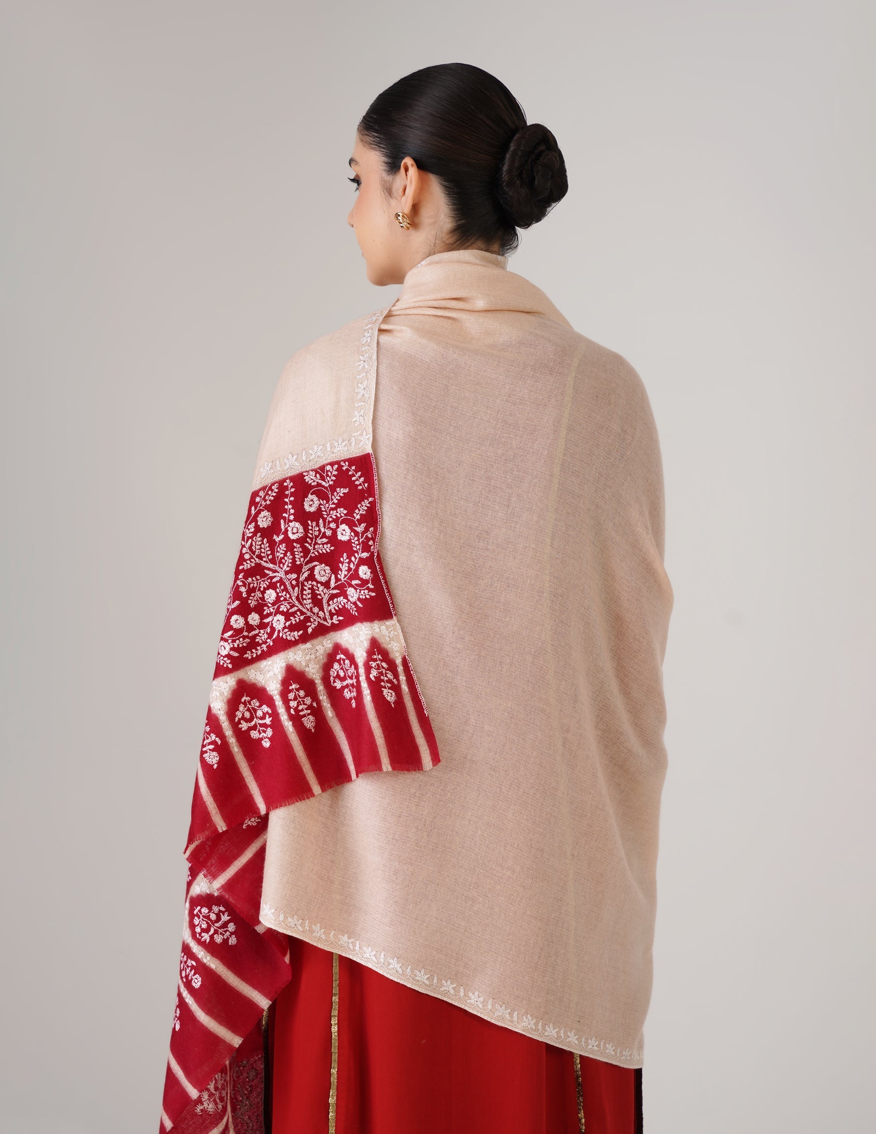 Kashmiri Handwoven Pashmina Sozni Shawl Modern Design – Almond | White Heritage - Kashmir Box