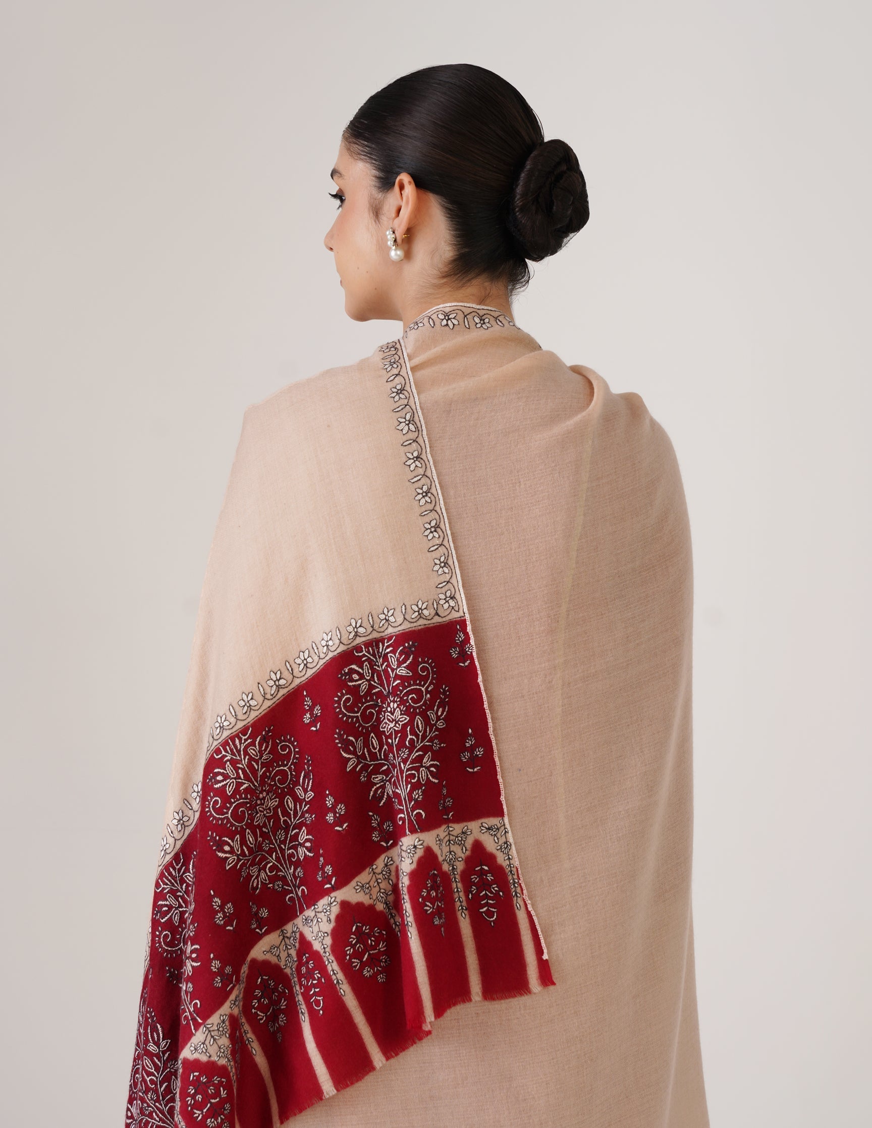 Kashmiri Handwoven Pashmina Sozni Shawl Modern Design – Almond | White & Black Heritage - Kashmir Box