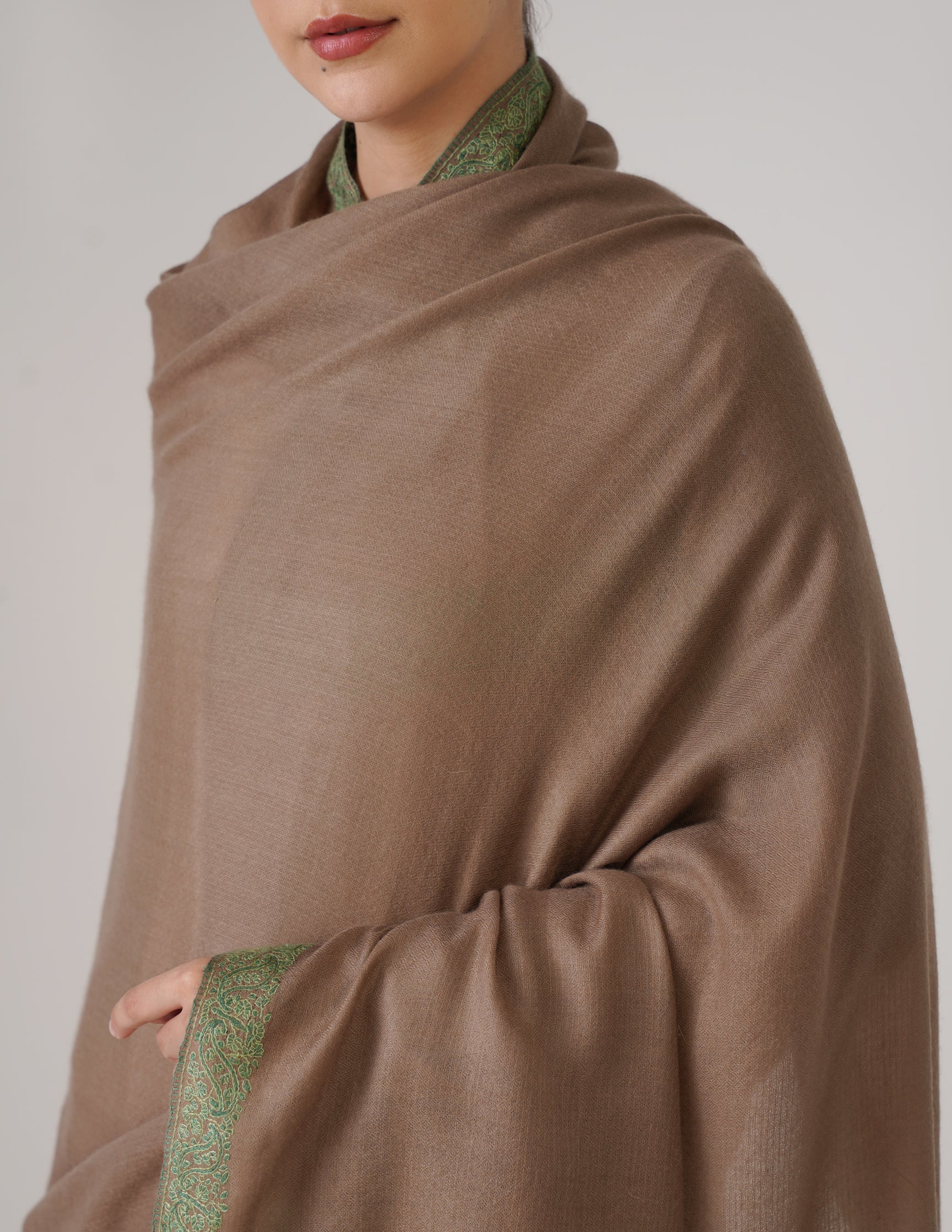Kashmiri Handwoven Pashmina Sozni Shawl Doredaar – Natural Brown | Green Heritage - Kashmir Box