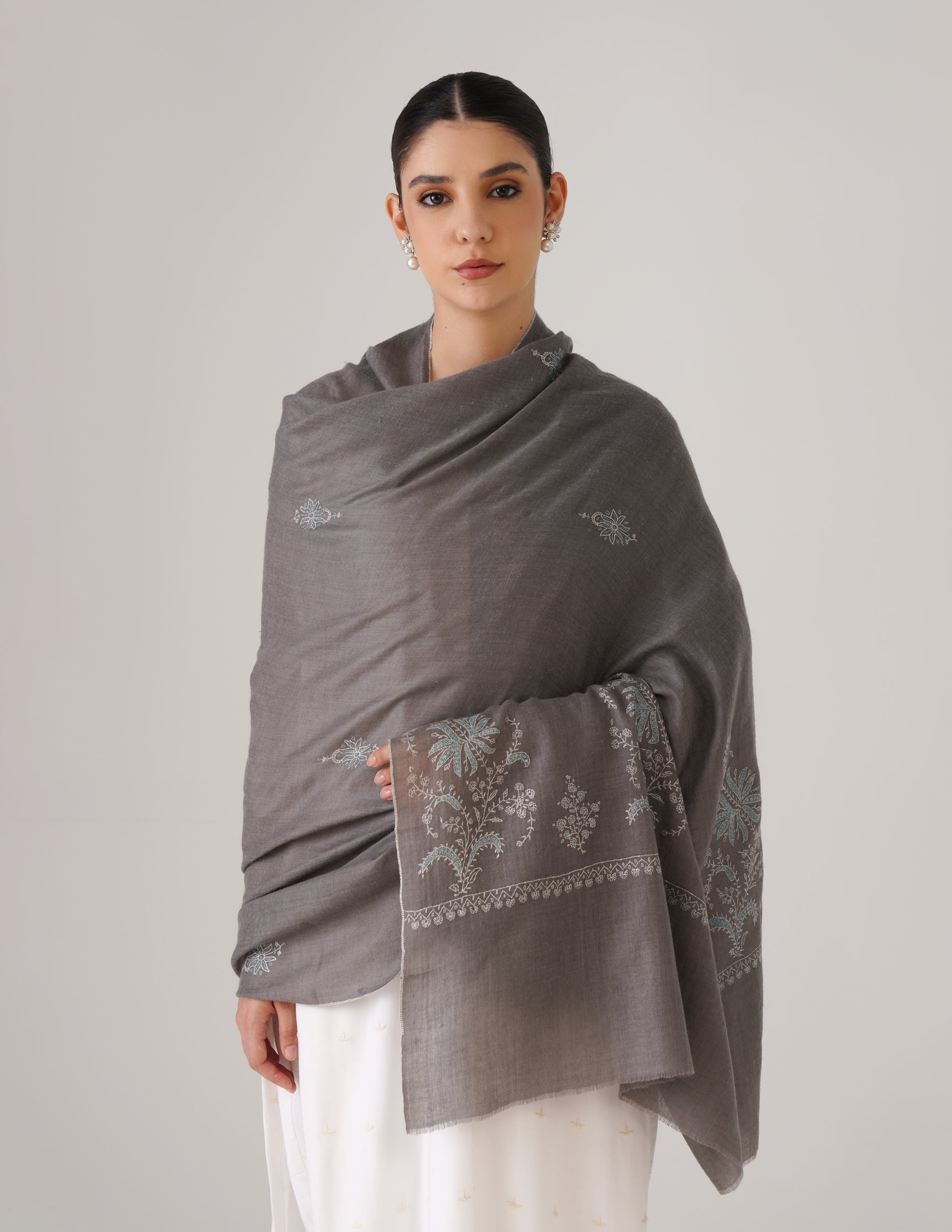 Kashmiri Handwoven Pashmina Sozni Shawl Bootidar – Grey | Blue & Light Grey Heritage - Kashmir Box