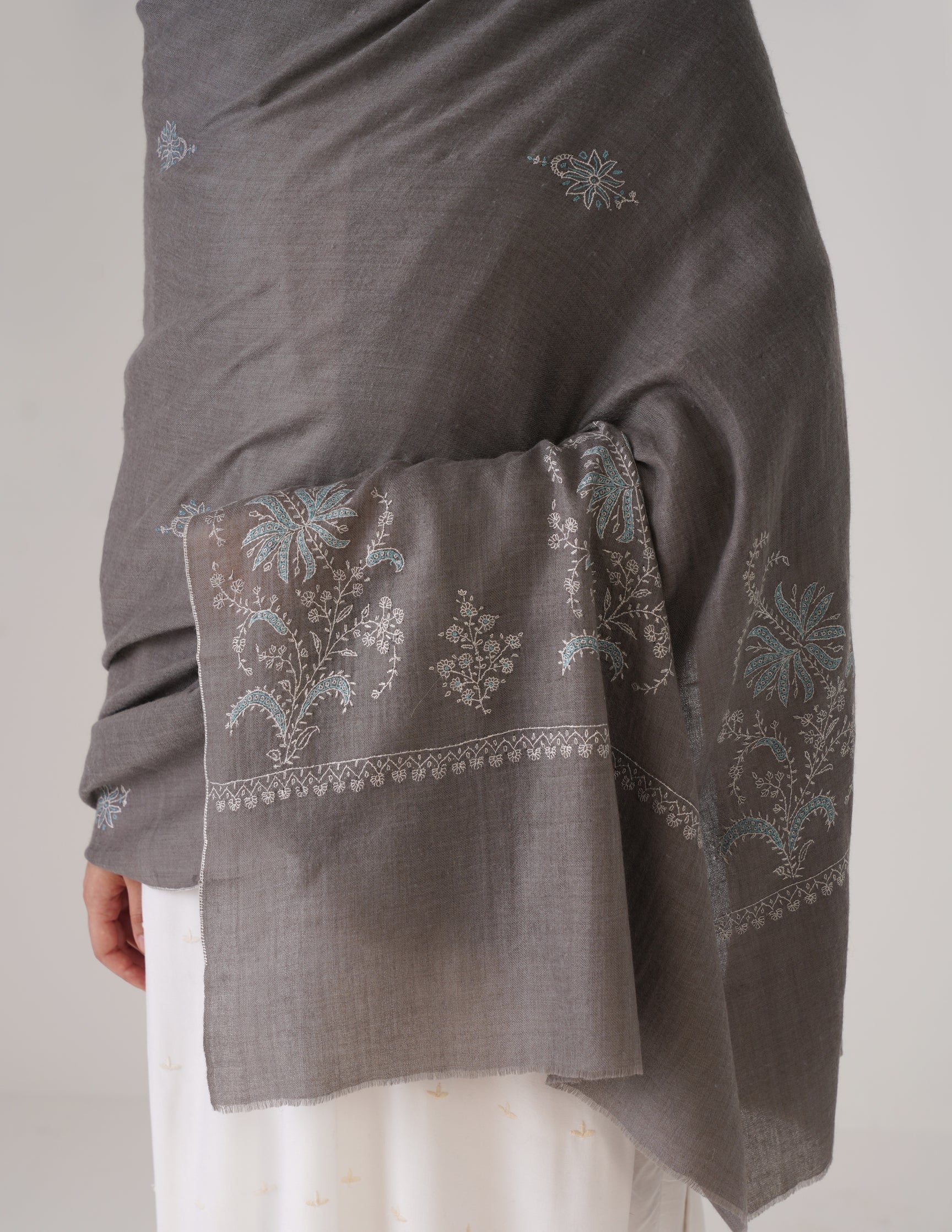 Kashmiri Handwoven Pashmina Sozni Shawl Bootidar – Grey | Blue & Light Grey Heritage - Kashmir Box