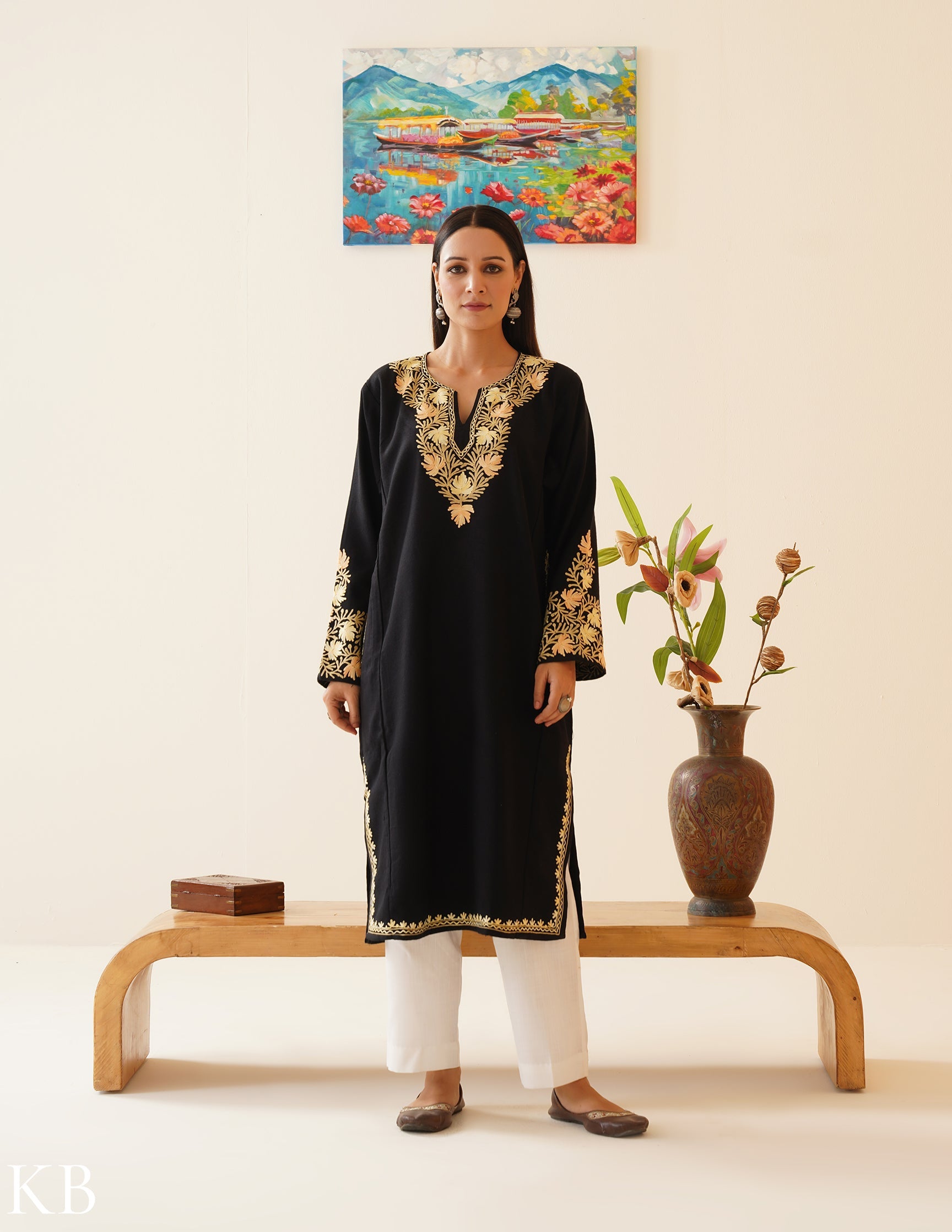 Rang-e-Khizan Black Chinar Aari Phiran - Kashmir Box