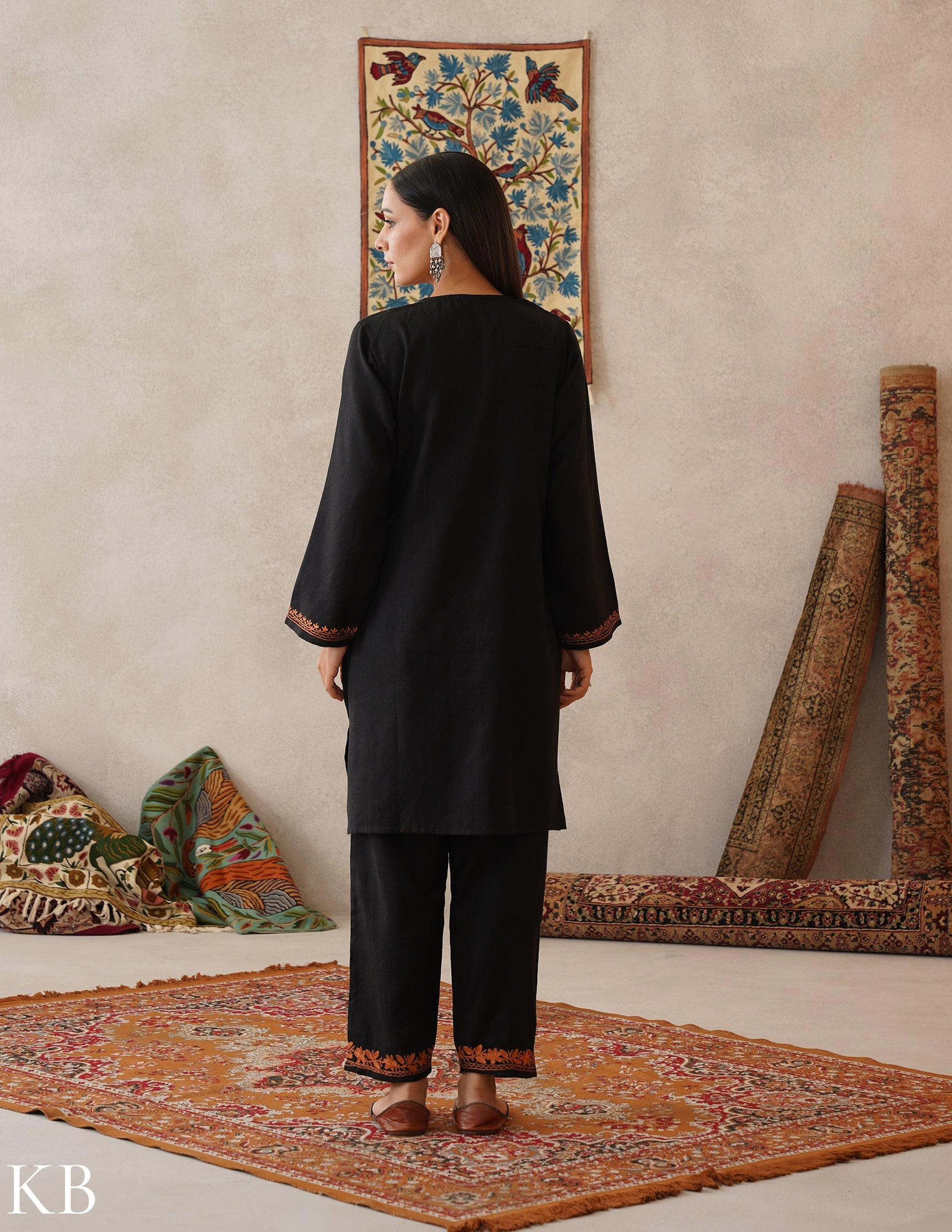 meHER Classic Black Kashmiri Copper Zari Woollen Co-ord Set - Kashmir Box