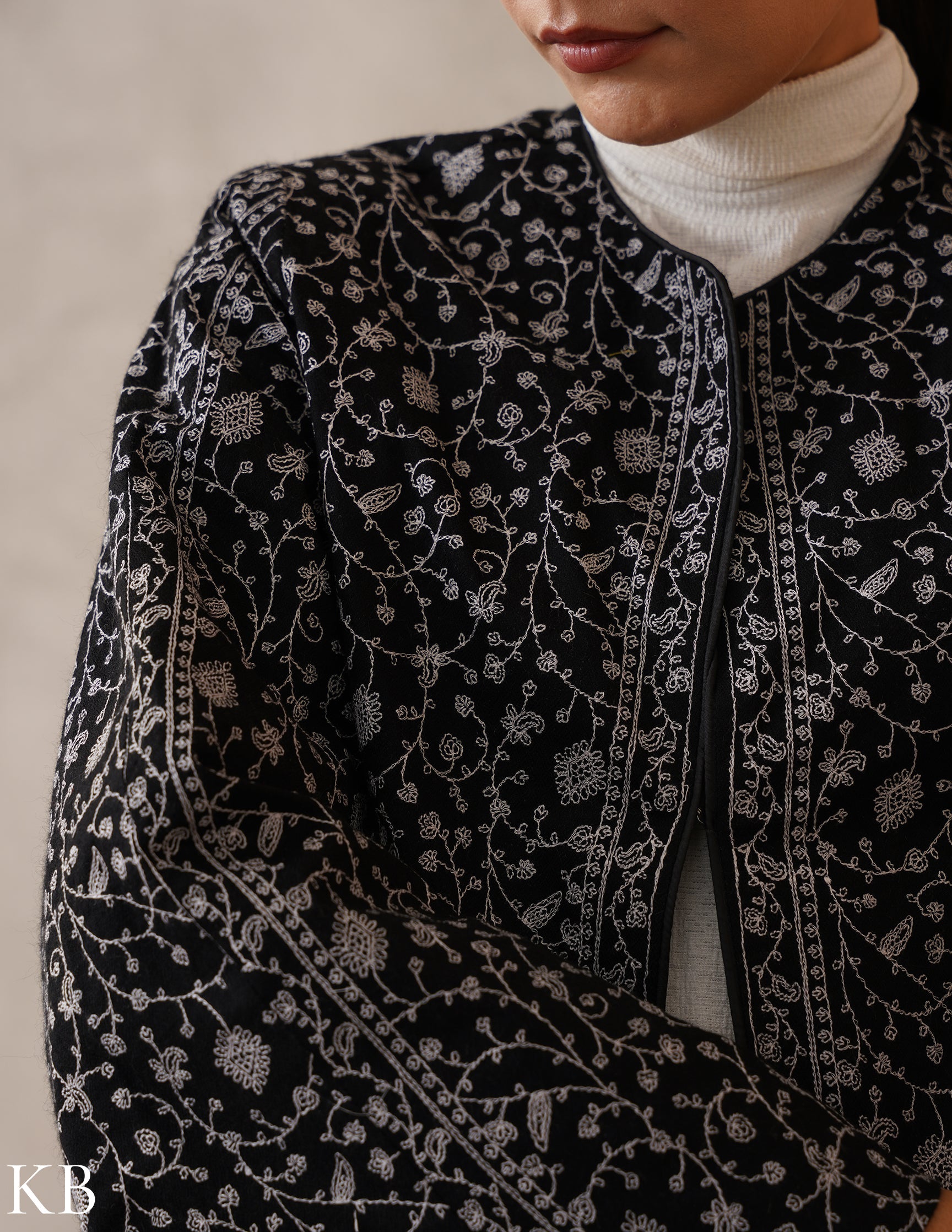 Nayaab Classic Black Kashmiri Sozni Fine Wool Cape Jacket - Kashmir Box