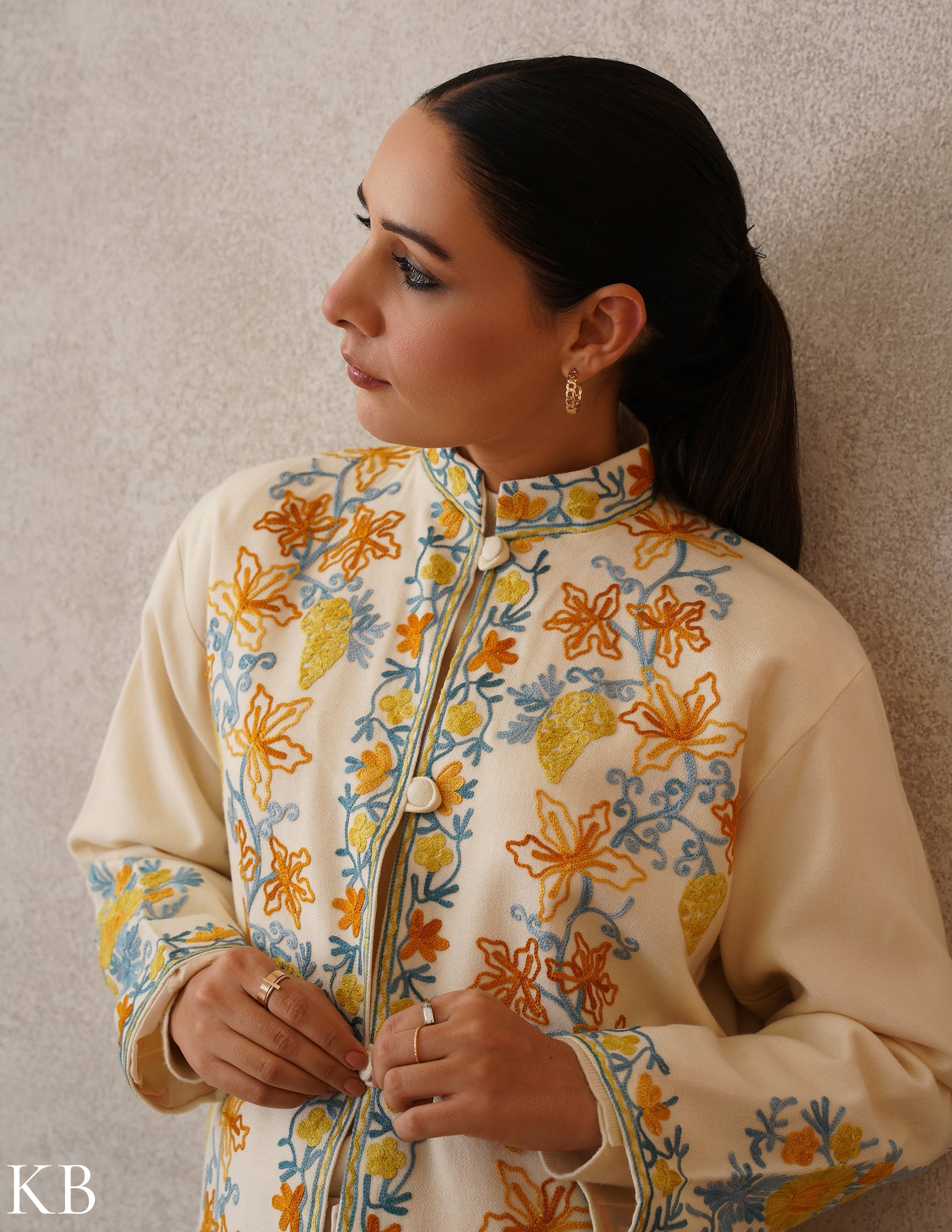 Nayaab Classic Cream Kashmiri Aari Cashmilon Jacket - Kashmir Box