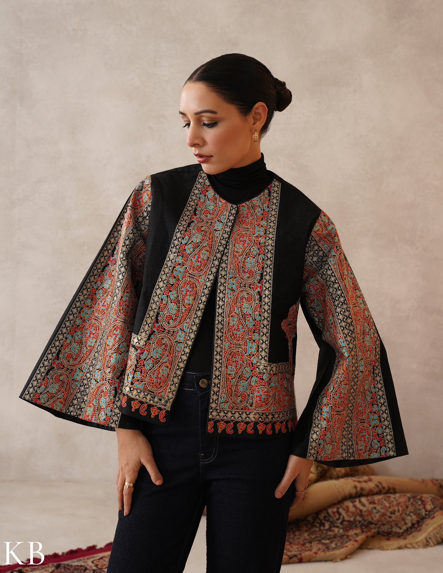 Nayaab Jet Black Kashmiri Sozni Zari Wool Cape Jacket - Kashmir Box