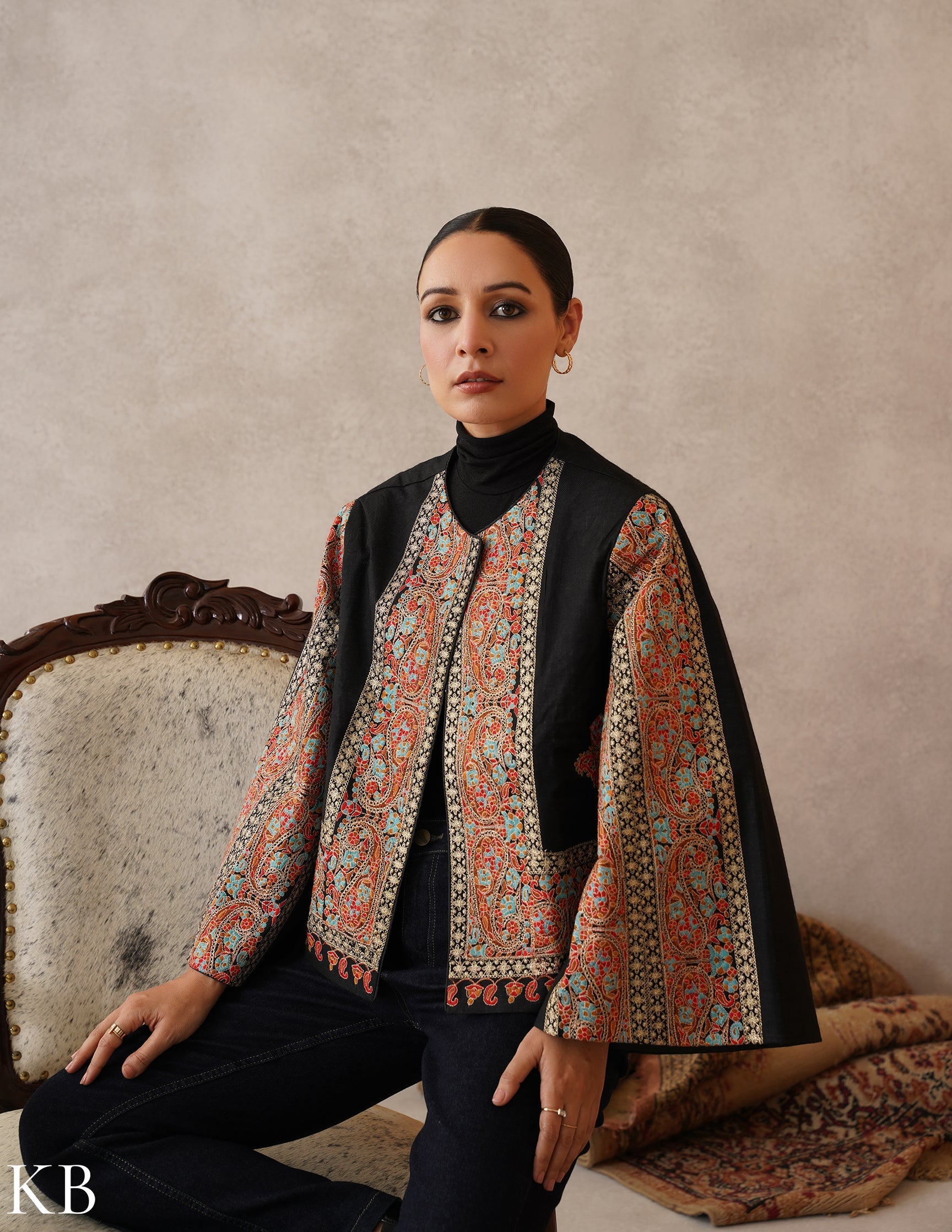 Nayaab Jet Black Kashmiri Sozni Zari Wool Cape Jacket - Kashmir Box