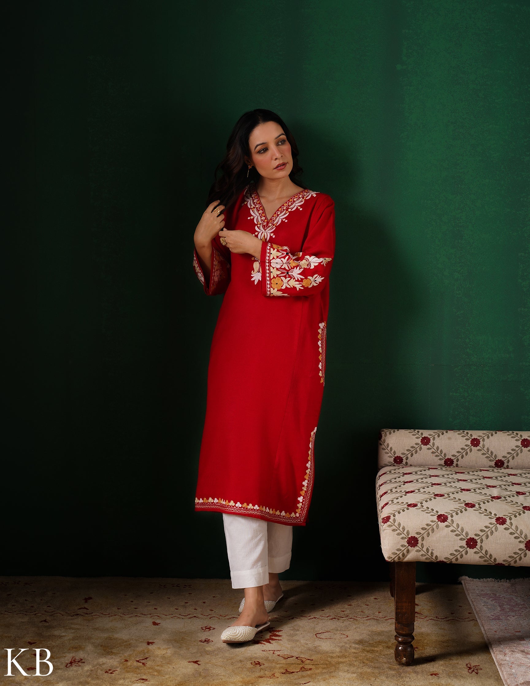 Kashmiri Light Yellow & White Aari Embroidered Woollen Phiran – Red | Timeless Winter Wear - Kashmir Box
