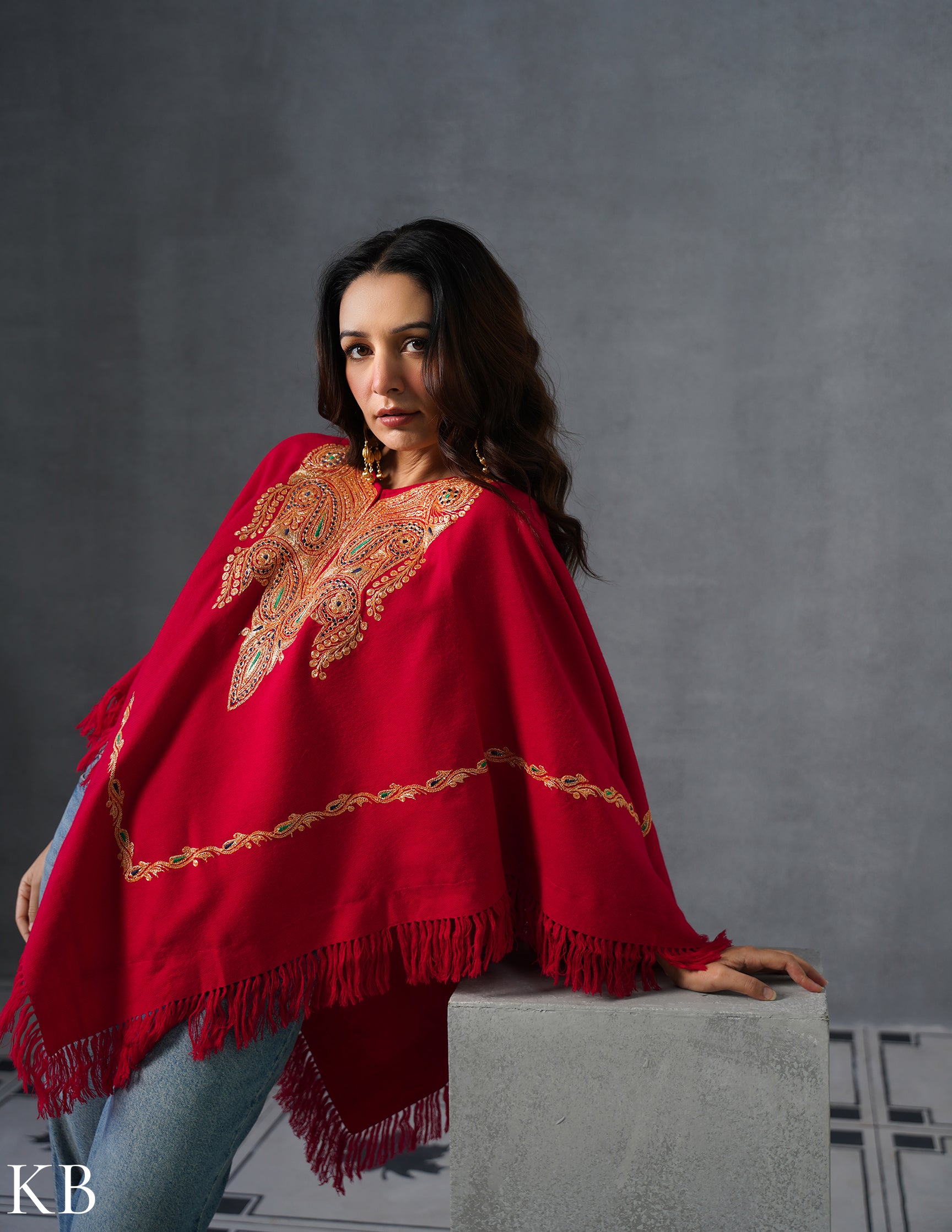 Kashmiri Golden Boti Tilla Embroidered Woollen Poncho – Red | Handcrafted Heritage