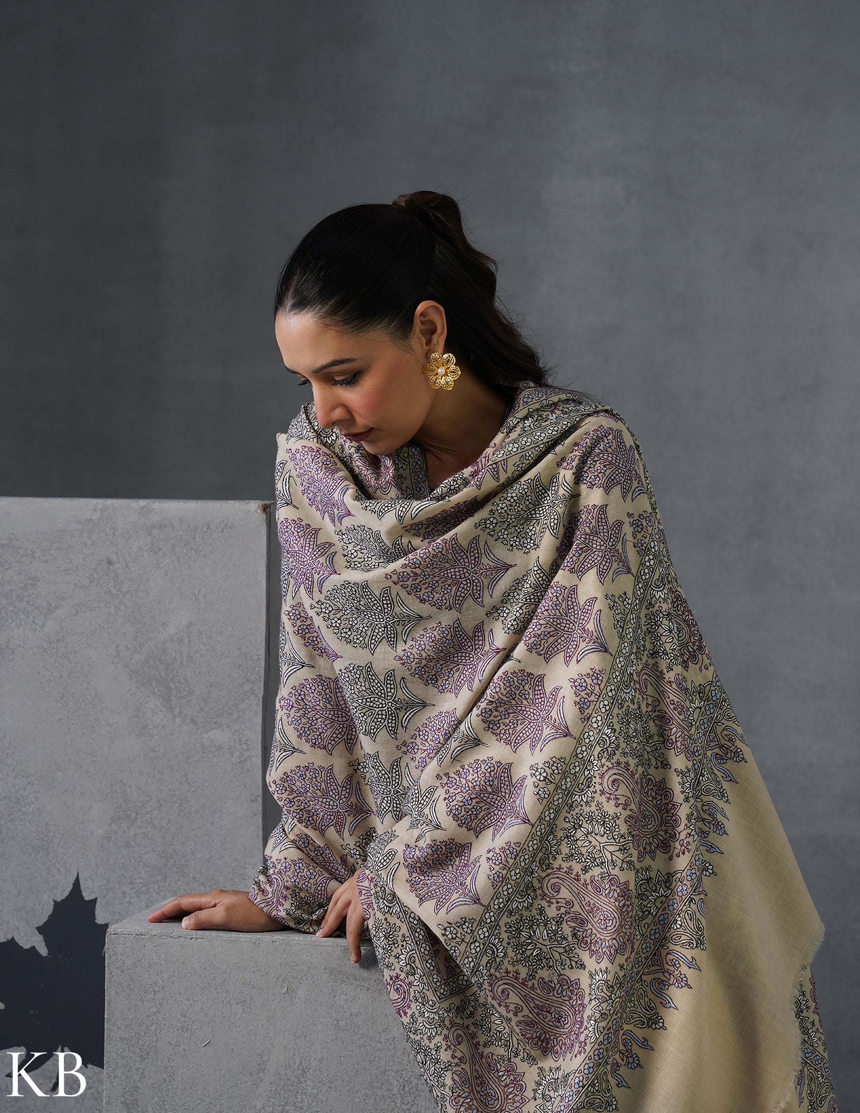Kashmiri Handwoven Pashmina Bootidar Sozni Shawl – Cream & Lavender | Handwoven Heritage - Kashmir Box