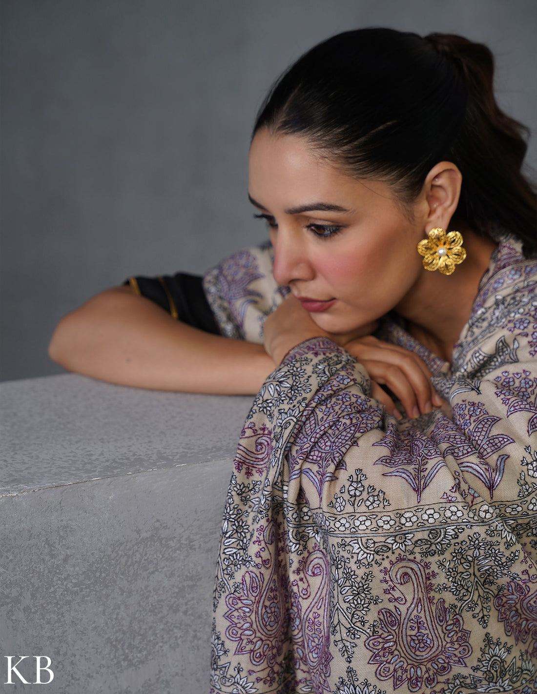 Kashmiri Handwoven Pashmina Bootidar Sozni Shawl – Cream & Lavender | Handwoven Heritage - Kashmir Box