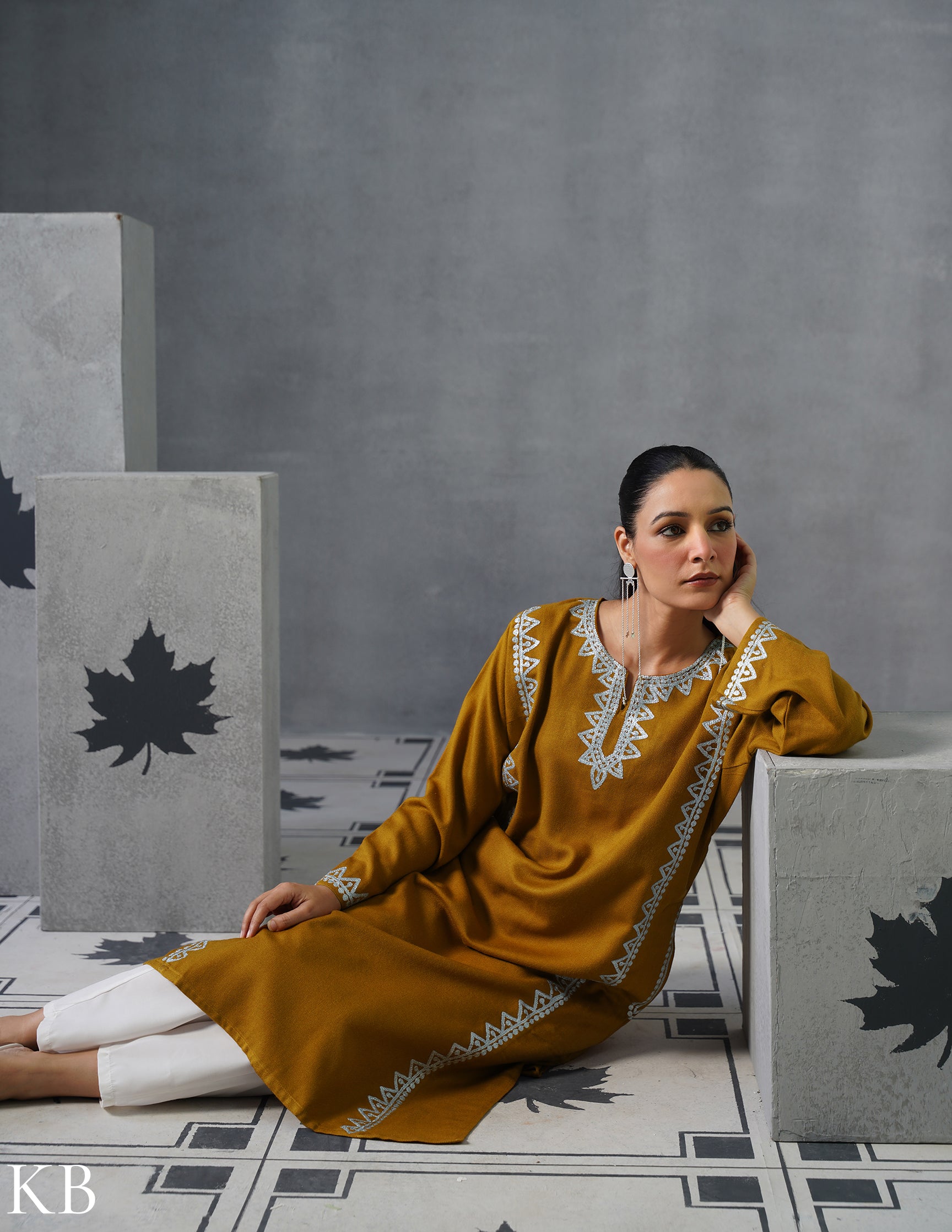 Kashmiri Silver Zari Embroidered Woollen Phiran – Mustard | Timeless Winter Wear