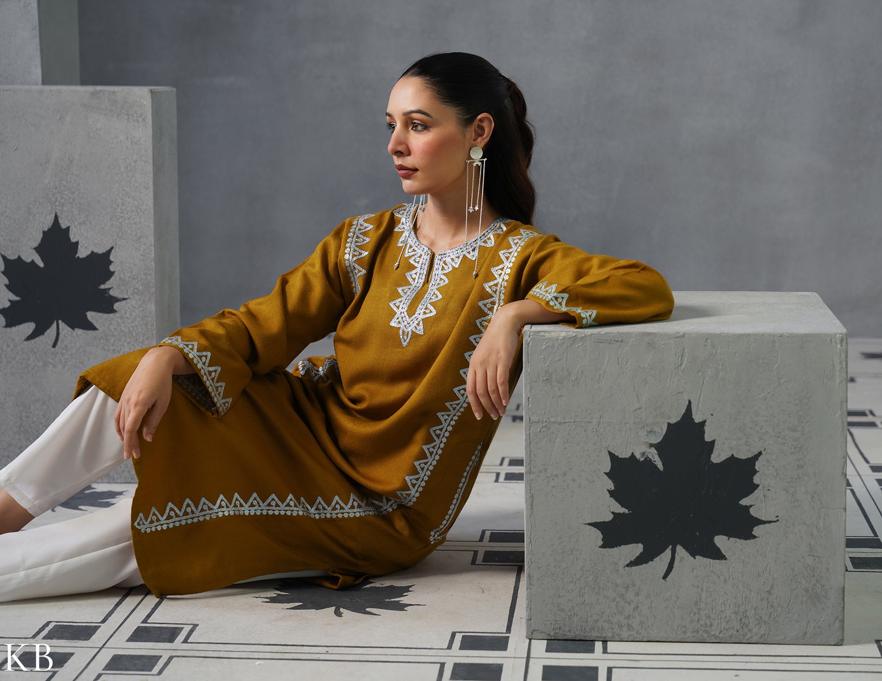 Kashmiri Silver Zari Embroidered Woollen Phiran – Mustard | Timeless Winter Wear