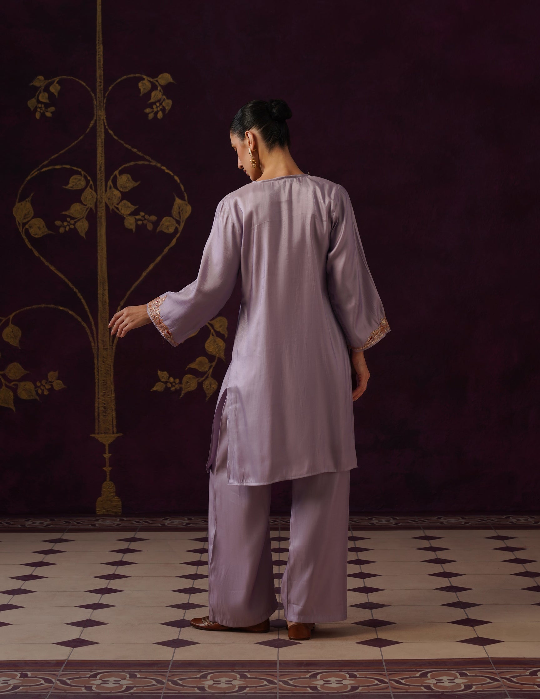 Kashmiri Tilla & Thread Embroidered Silk Co-ord Set – Dusty Lavender