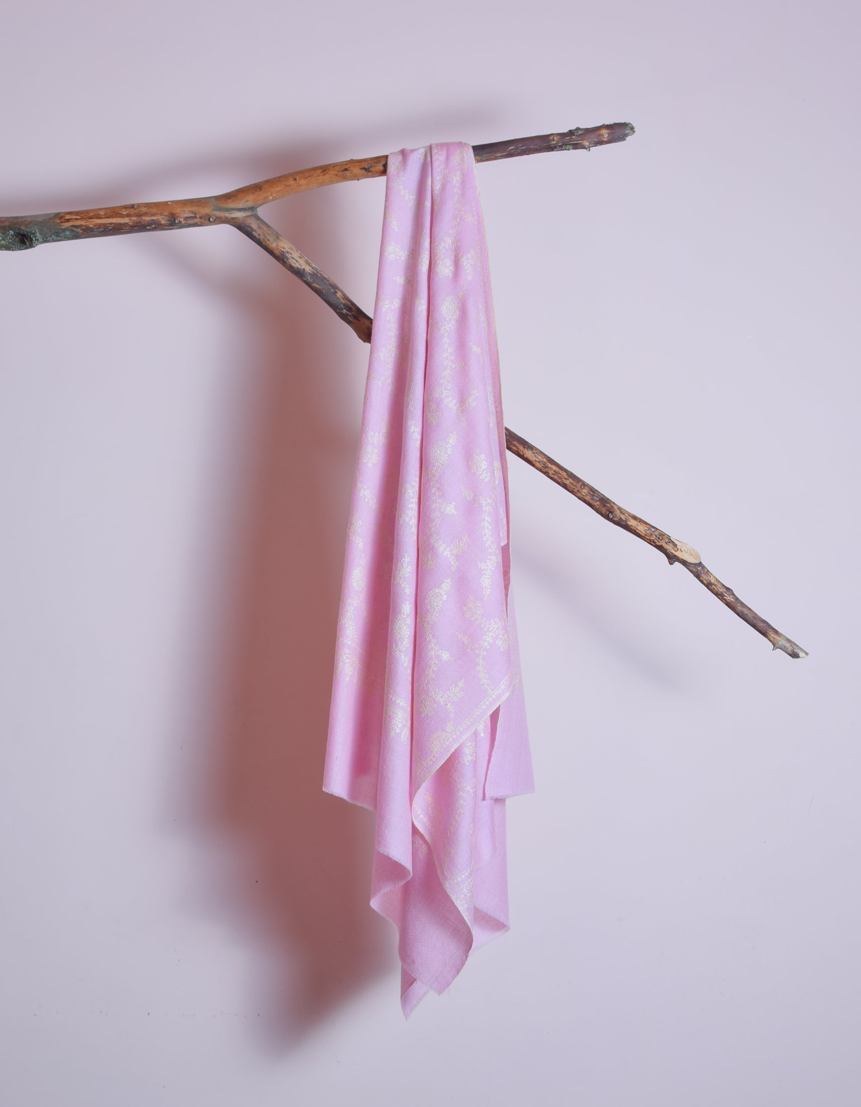 Soft pink Handwoven Jaali Embroidered Cashmere Pashmina Stole
