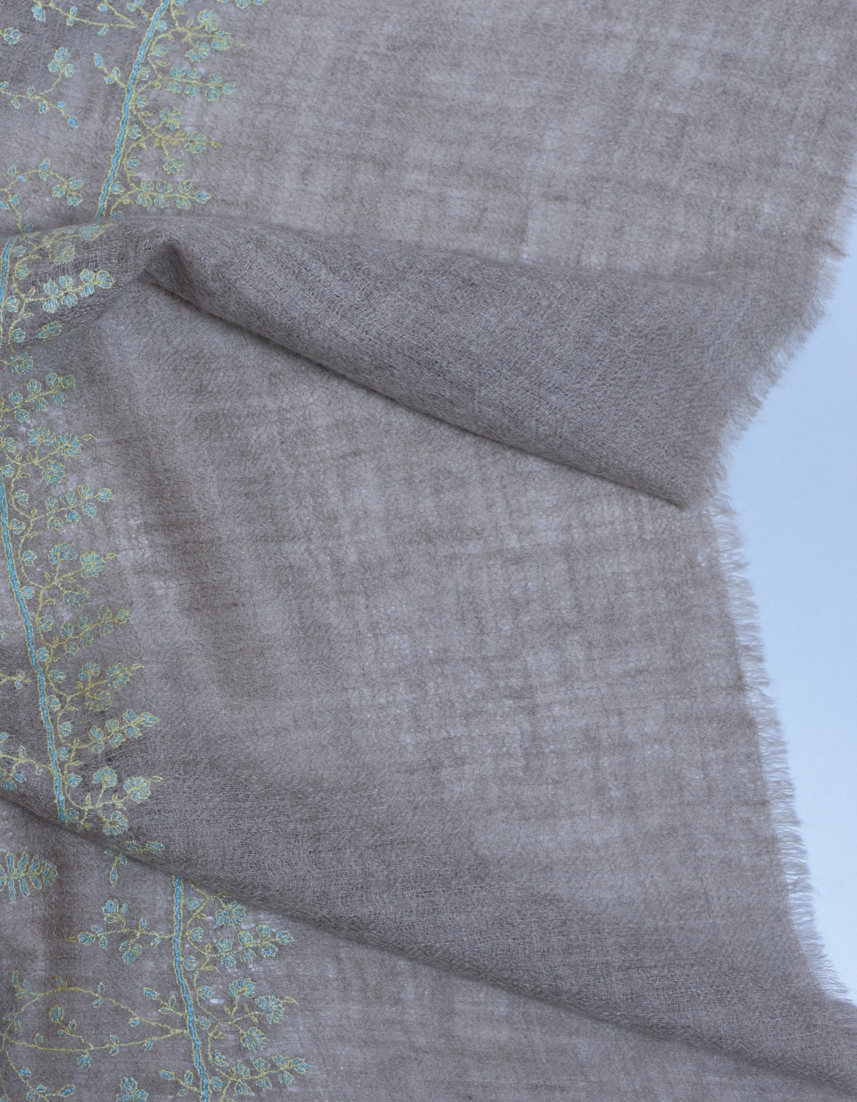 Pale Khaki Handwoven Sozni Embroidered Cashmere Pashmina Stole - Kashmir Box