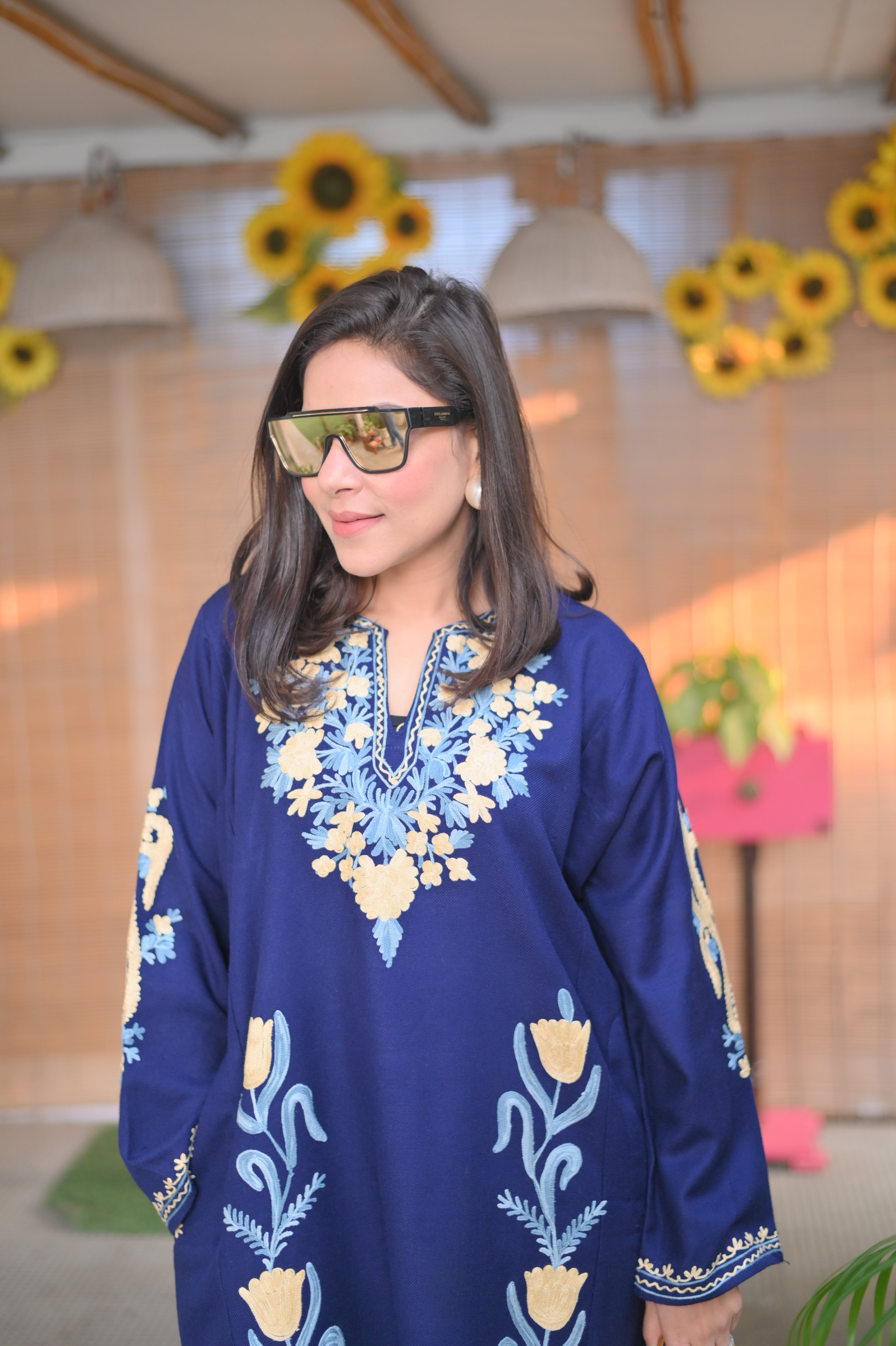 Rang-e-Khizan Aari Graced Night Blue Phiran