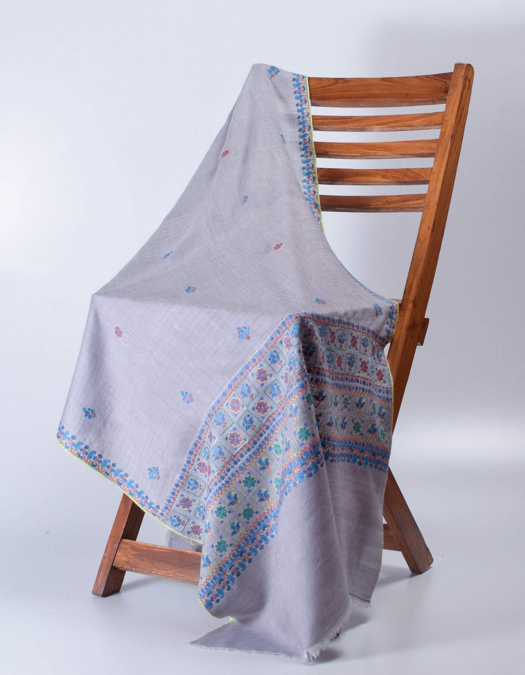 Ash Grey Handwoven Sozni Border Embroidered Cashmere Pashmina Stole - Kashmir Box