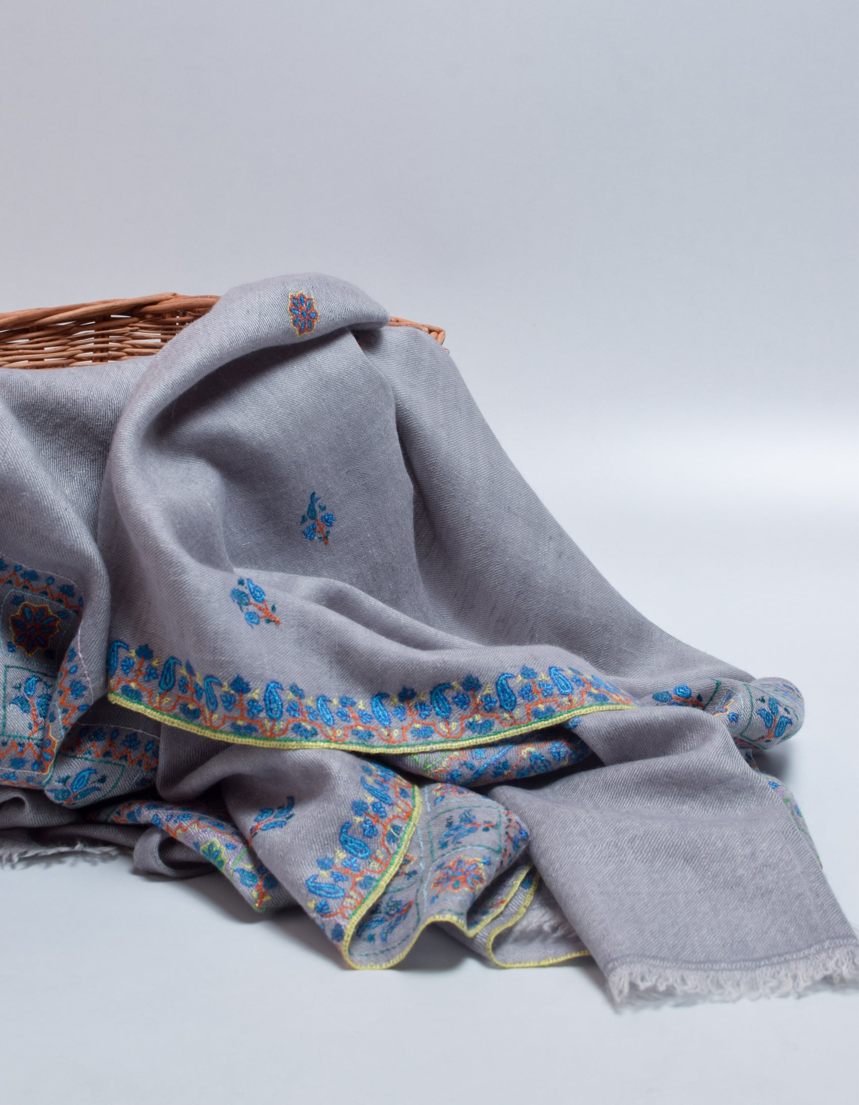 Ash Grey Handwoven Sozni Border Embroidered Cashmere Pashmina Stole - Kashmir Box