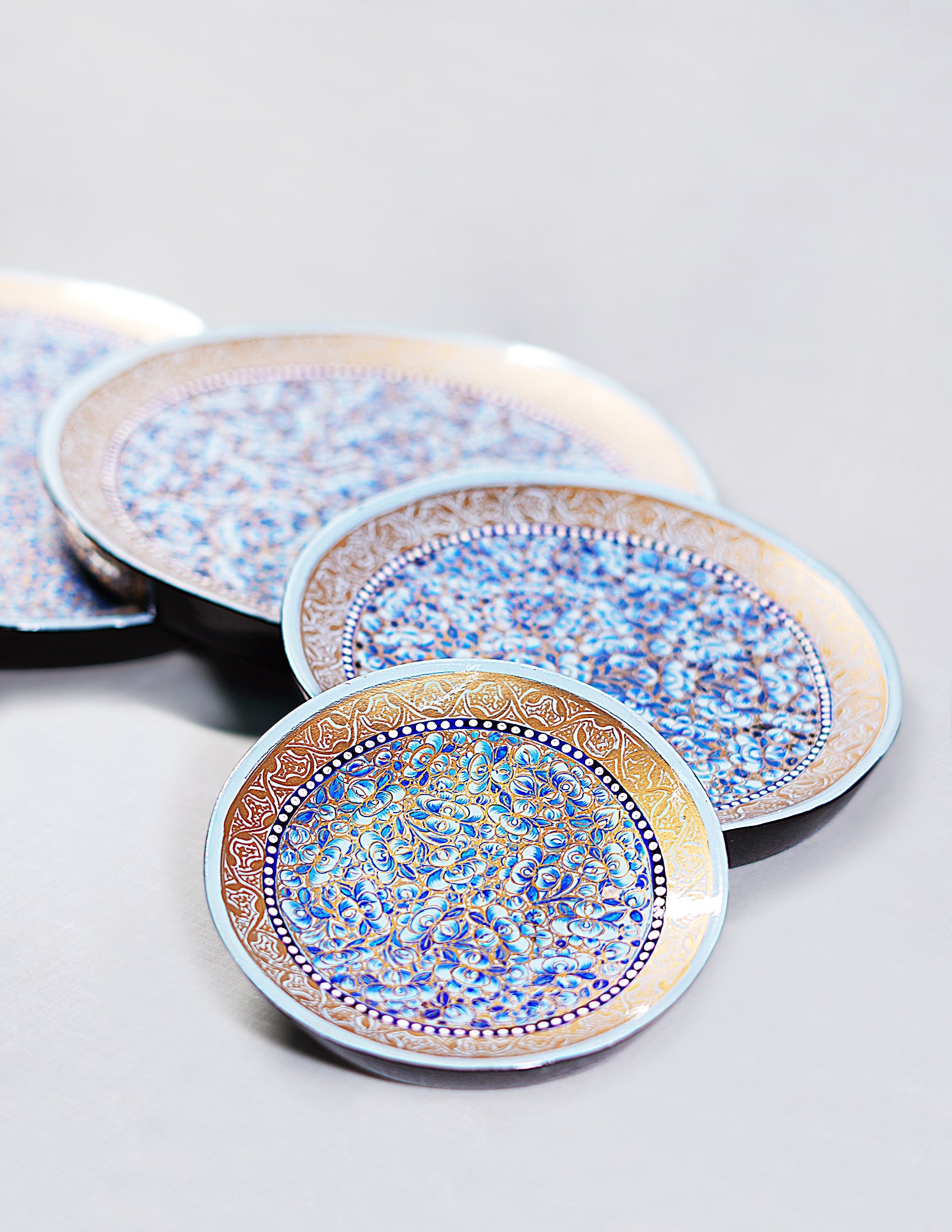Papier-Mâché Roti Plate / Wall Plate — Hand-Painted Design | Ø 15 cm, Ø 20 cm, Ø 25 cm & Ø 28 cm (set of 4 plates)
