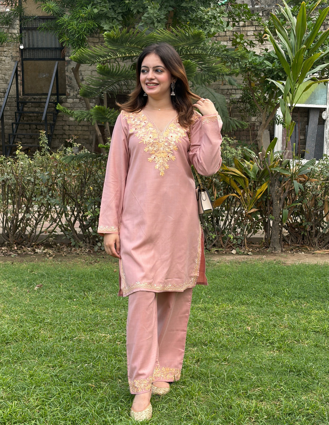 Nigeen Kashmiri Aari Dusky Pink Co-ord Set