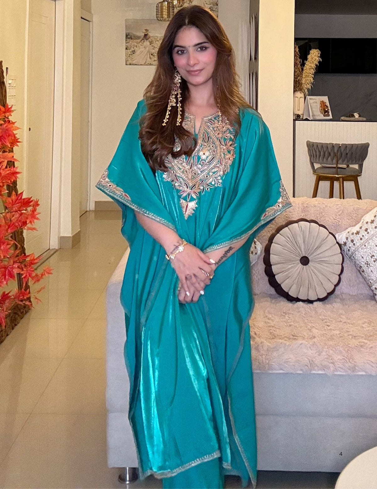 Kashmiri Tilla & Thread Embroidered Silk Kaftan Set – Emerald Green