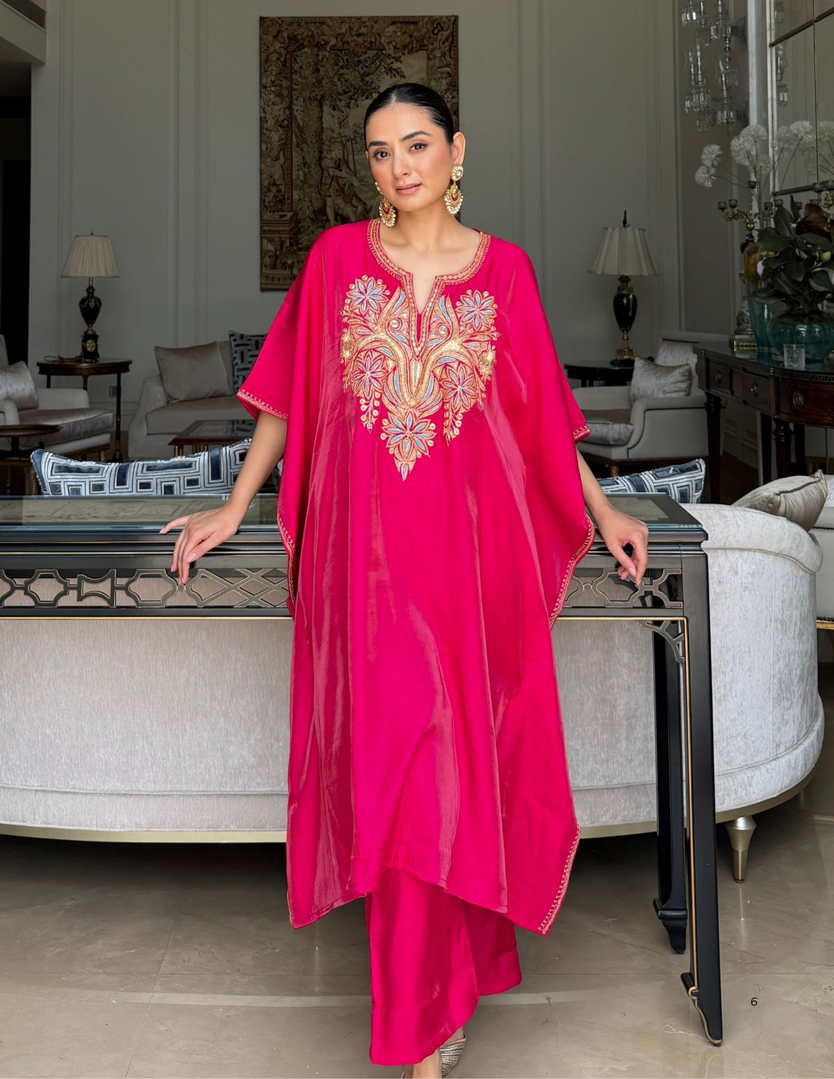 Kashmiri Tilla &amp; Thread Embroidered Silk Kaftan Set – Magenta Pink