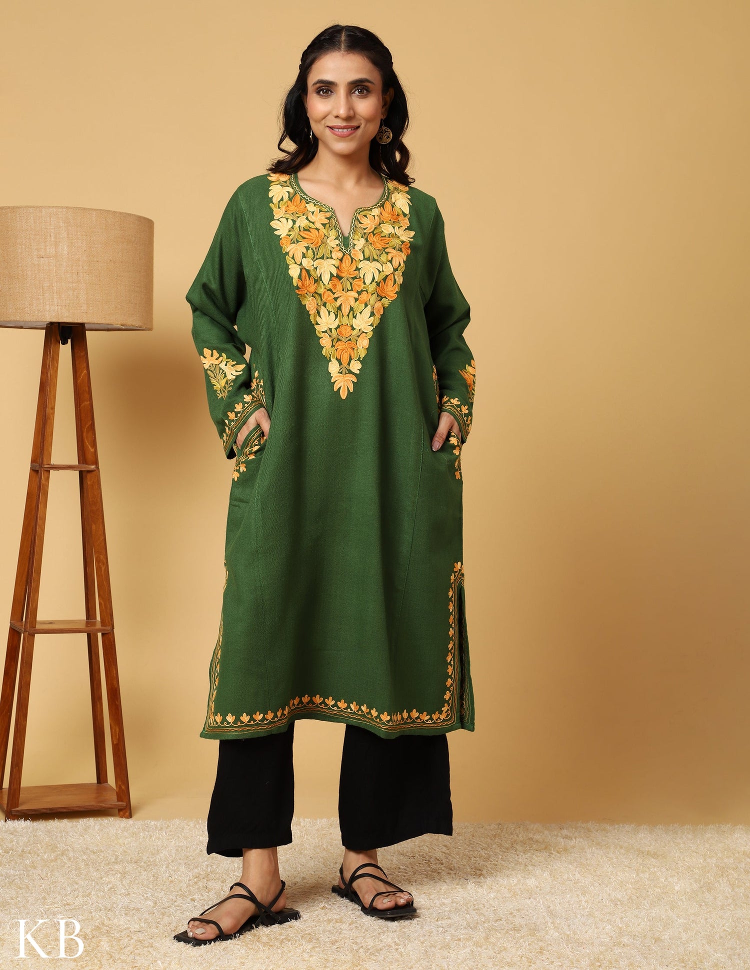 Green Aari Embroidered Fine Cashmilon Phiran - Kashmir Box