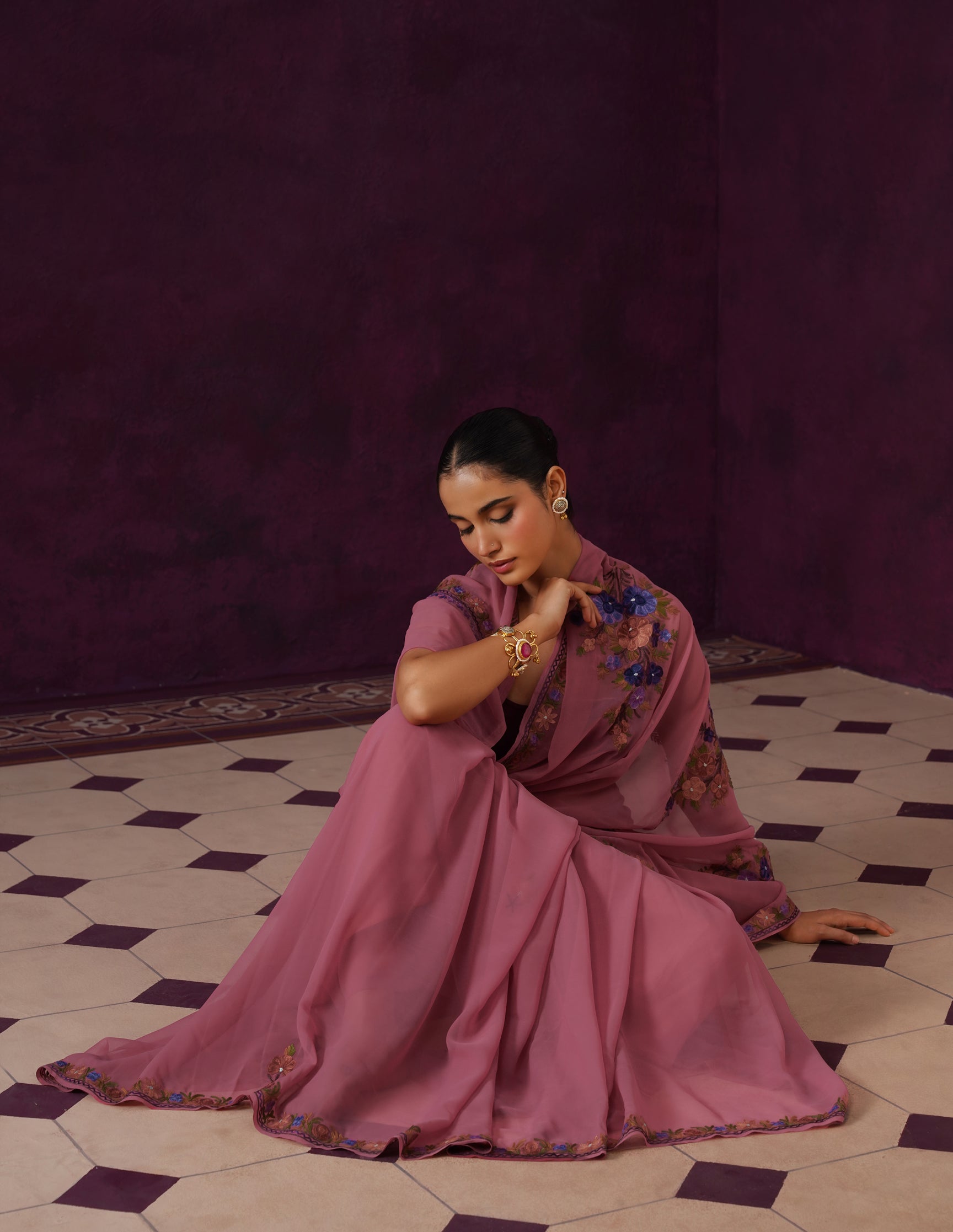 Kashmiri Aari Embroidered Georgette Saree – Dusky Purple