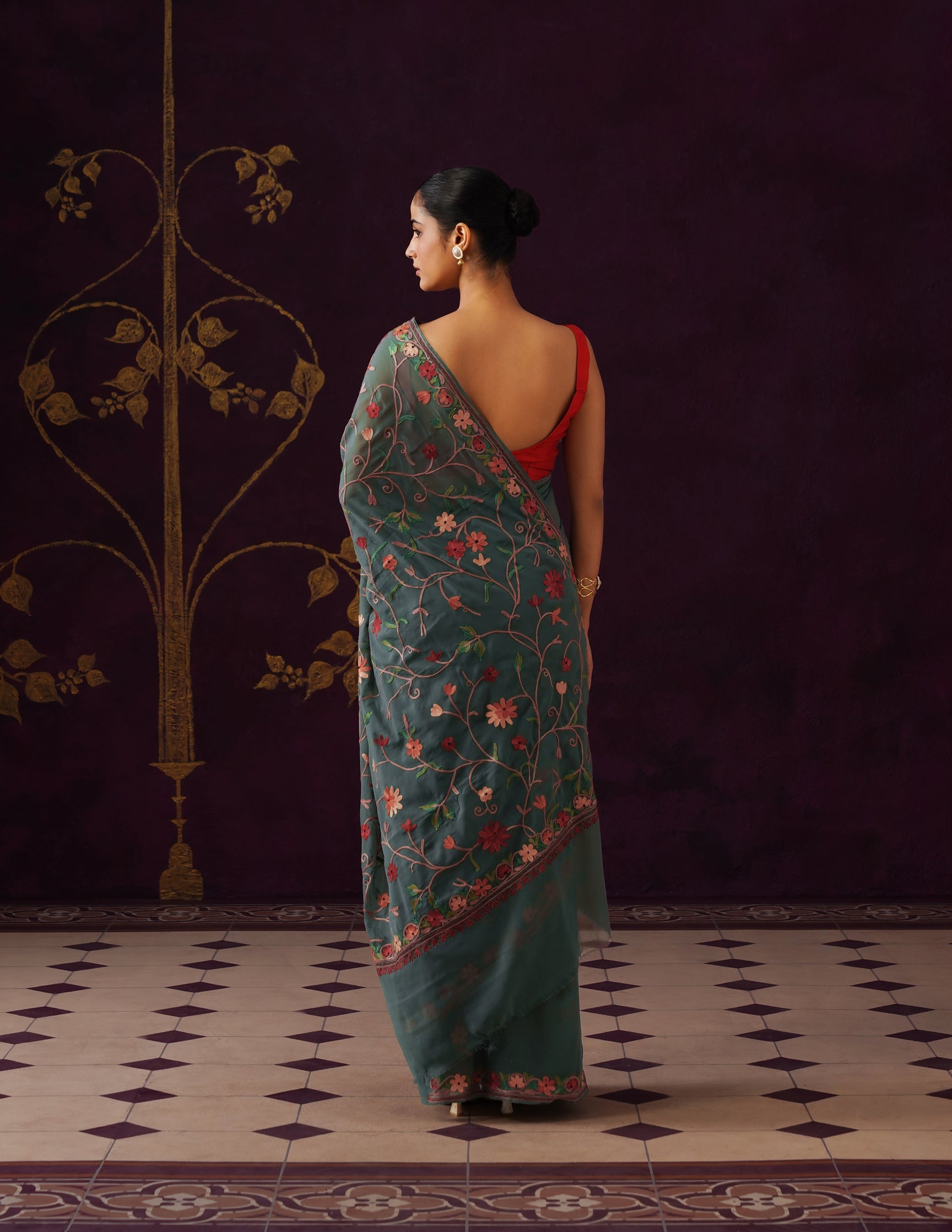Kashmiri Aari Embroidered Georgette Saree – Pine Green