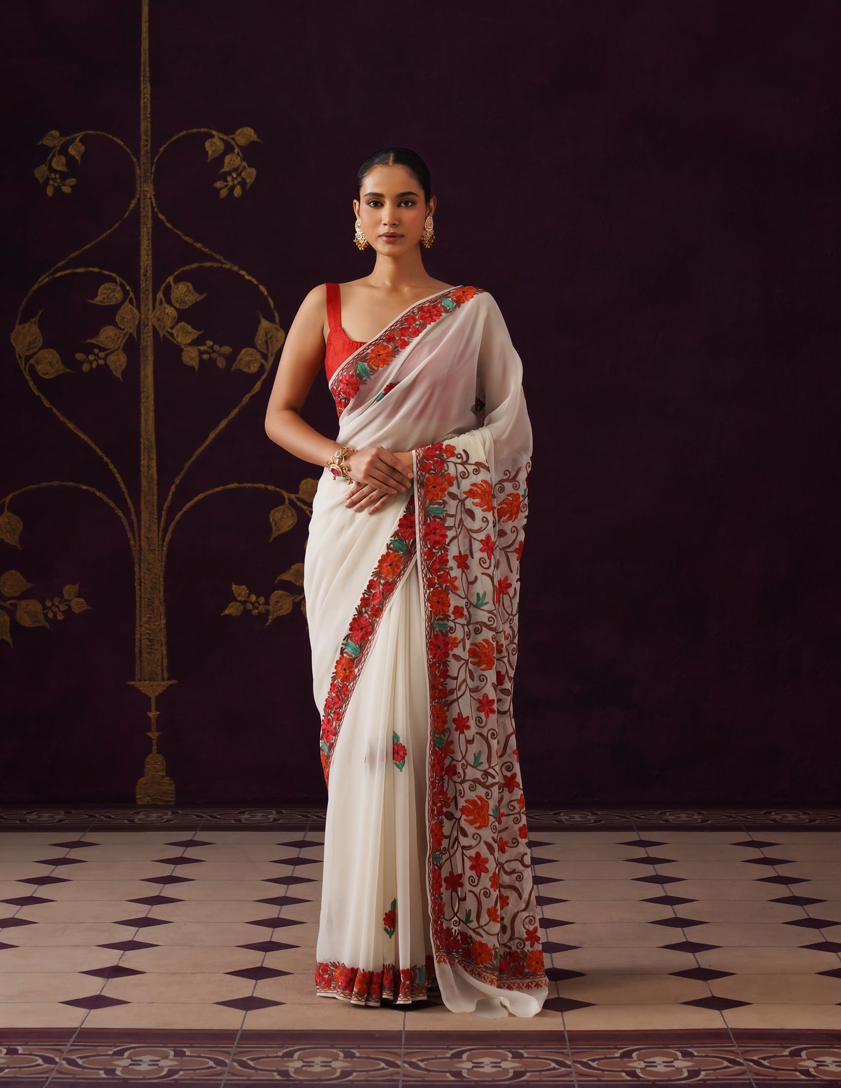Kashmiri Aari Embroidered Georgette Saree – Off-White