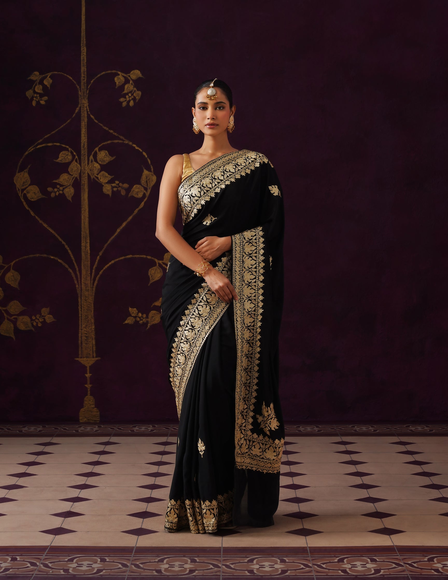Kashmiri Zari Embroidered Crepe Saree – Black