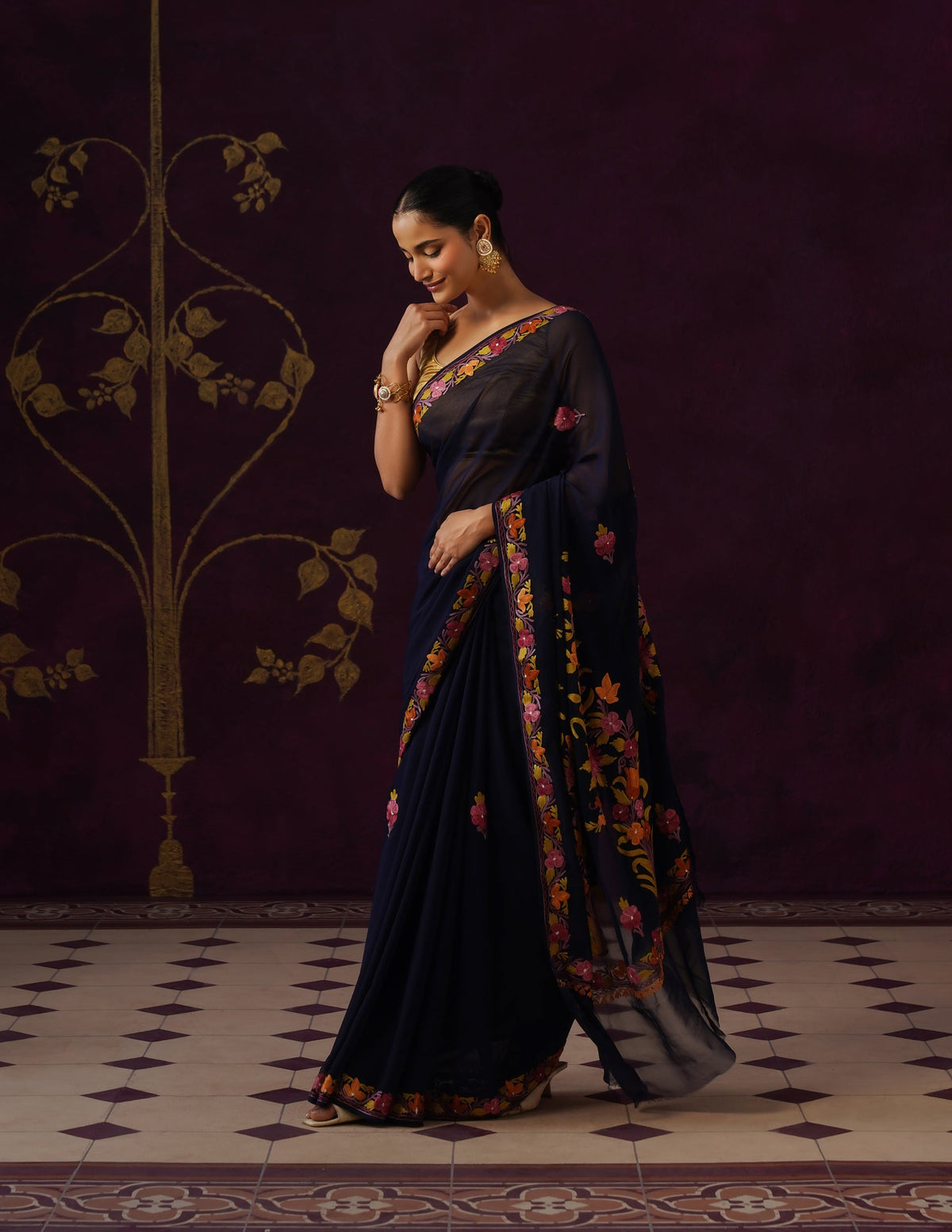 Kashmiri Aari Embroidered Georgette Saree – Navy Blue